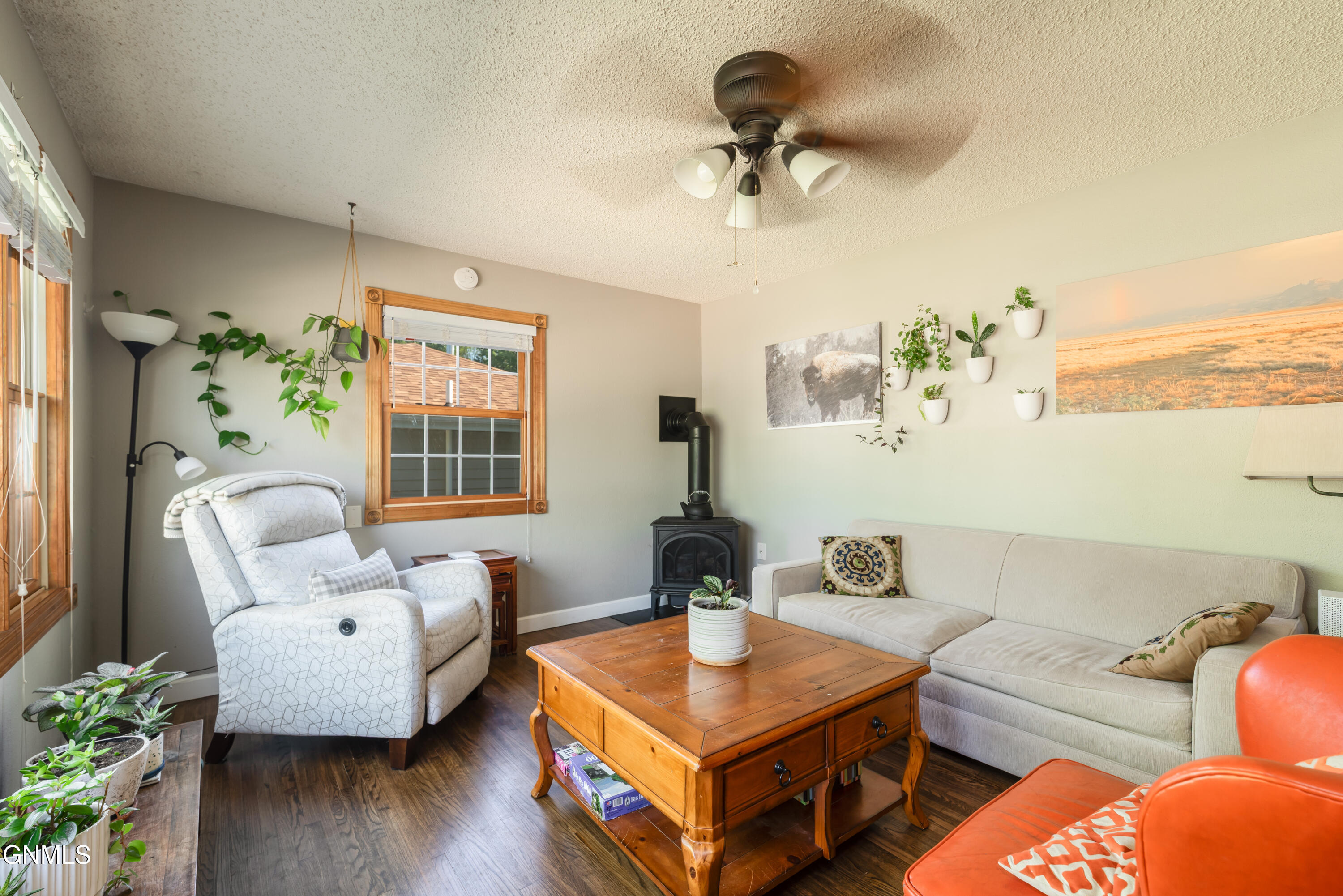 property viewer photo 2