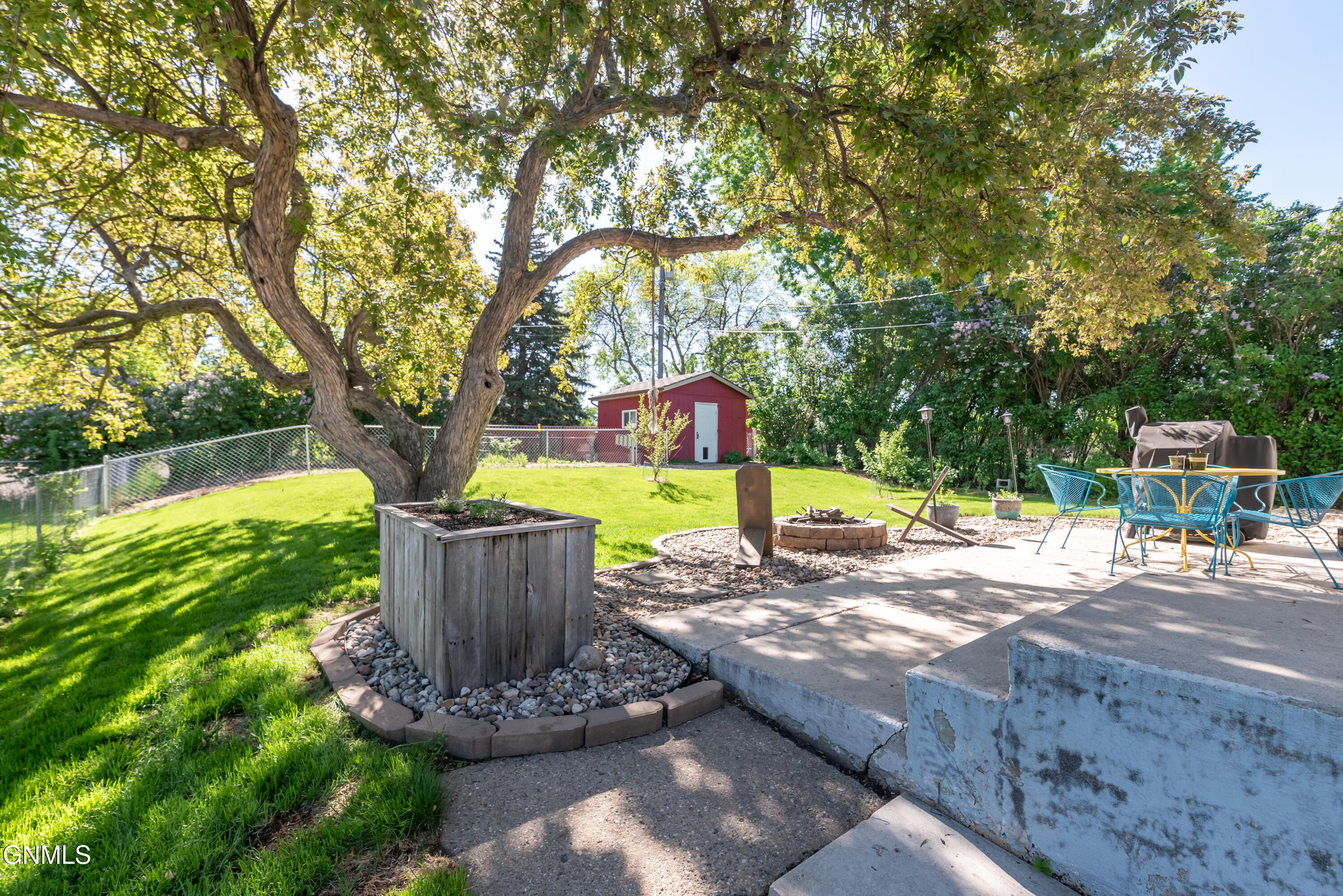 property viewer photo 20