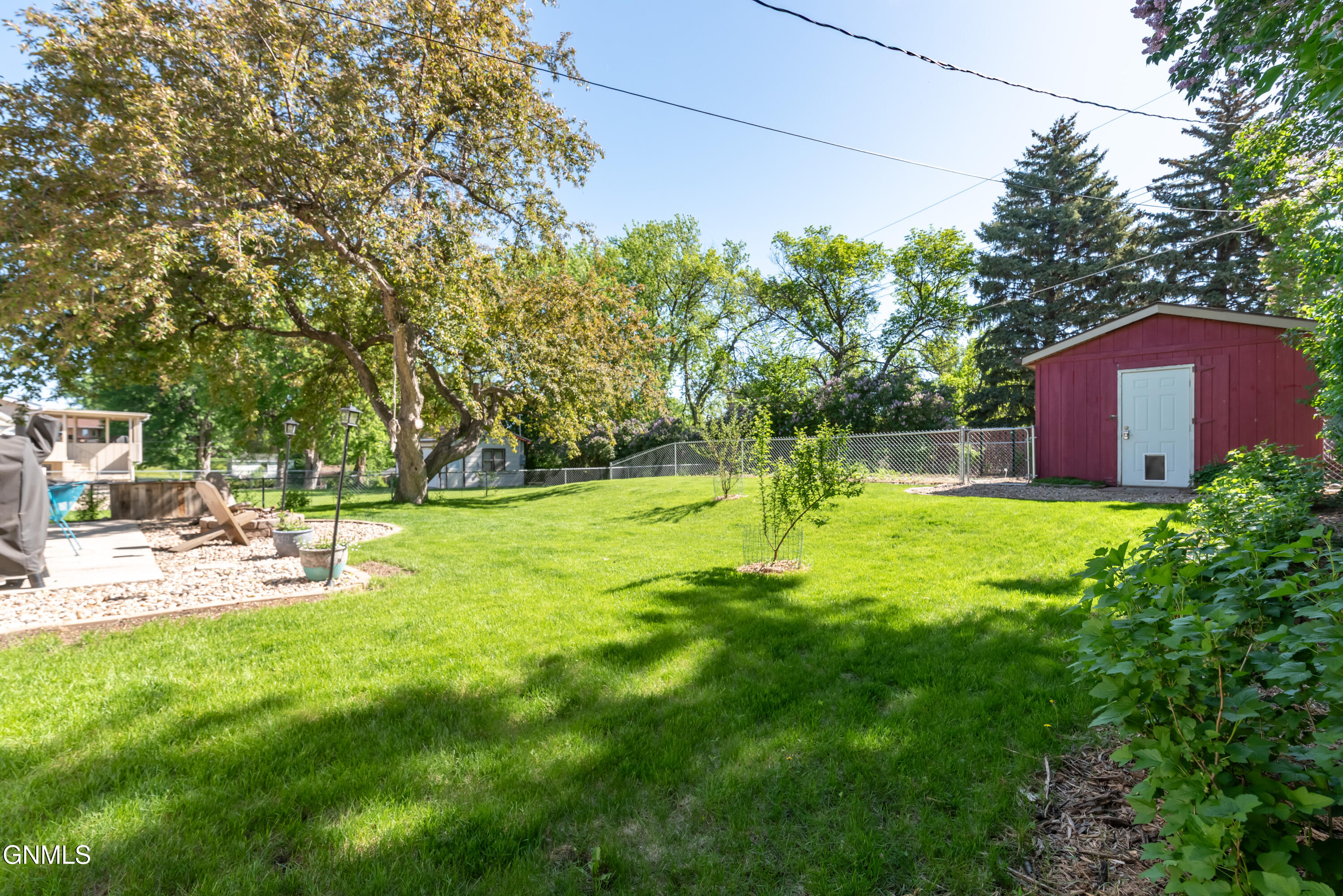 property viewer photo 22