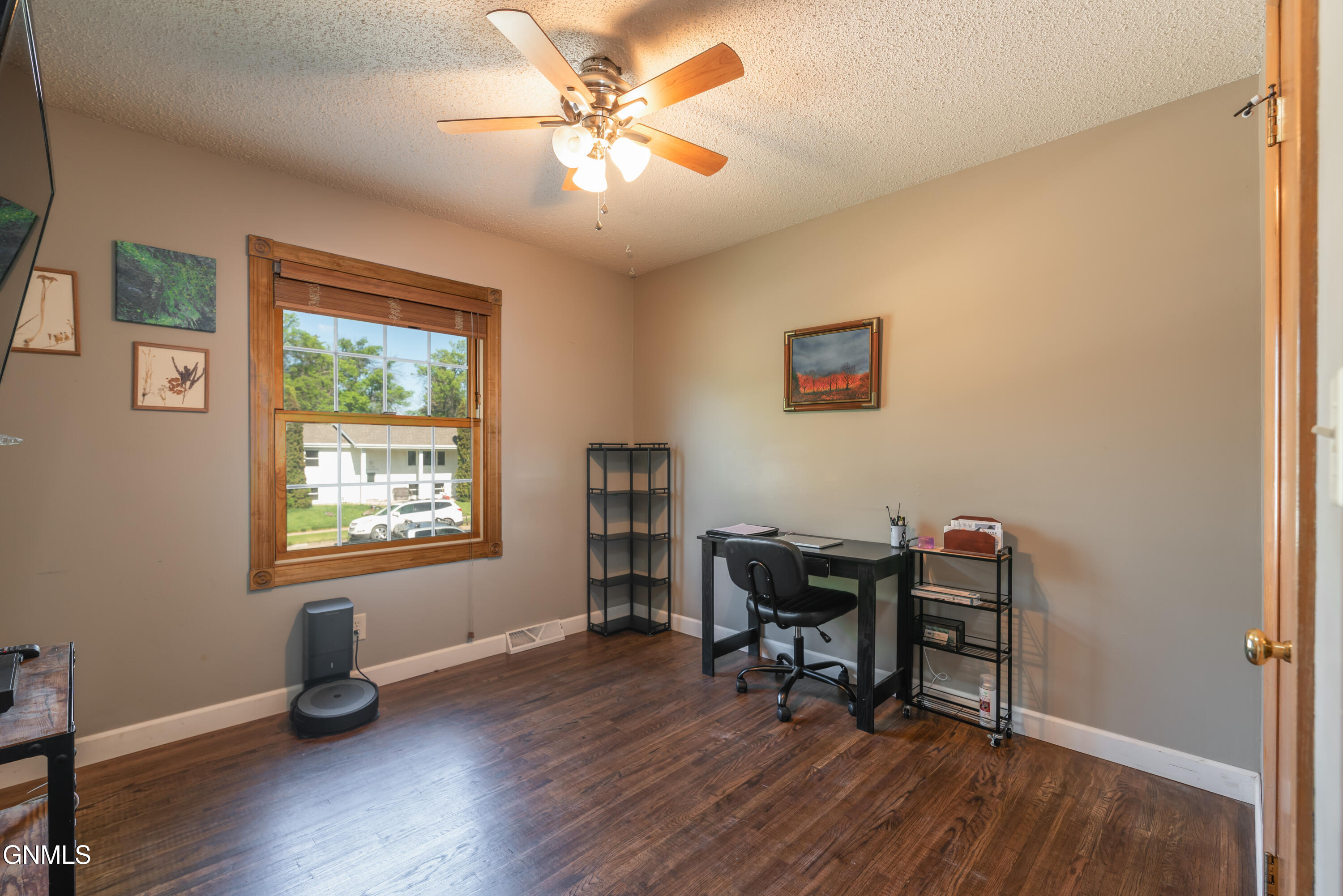 property viewer photo 8