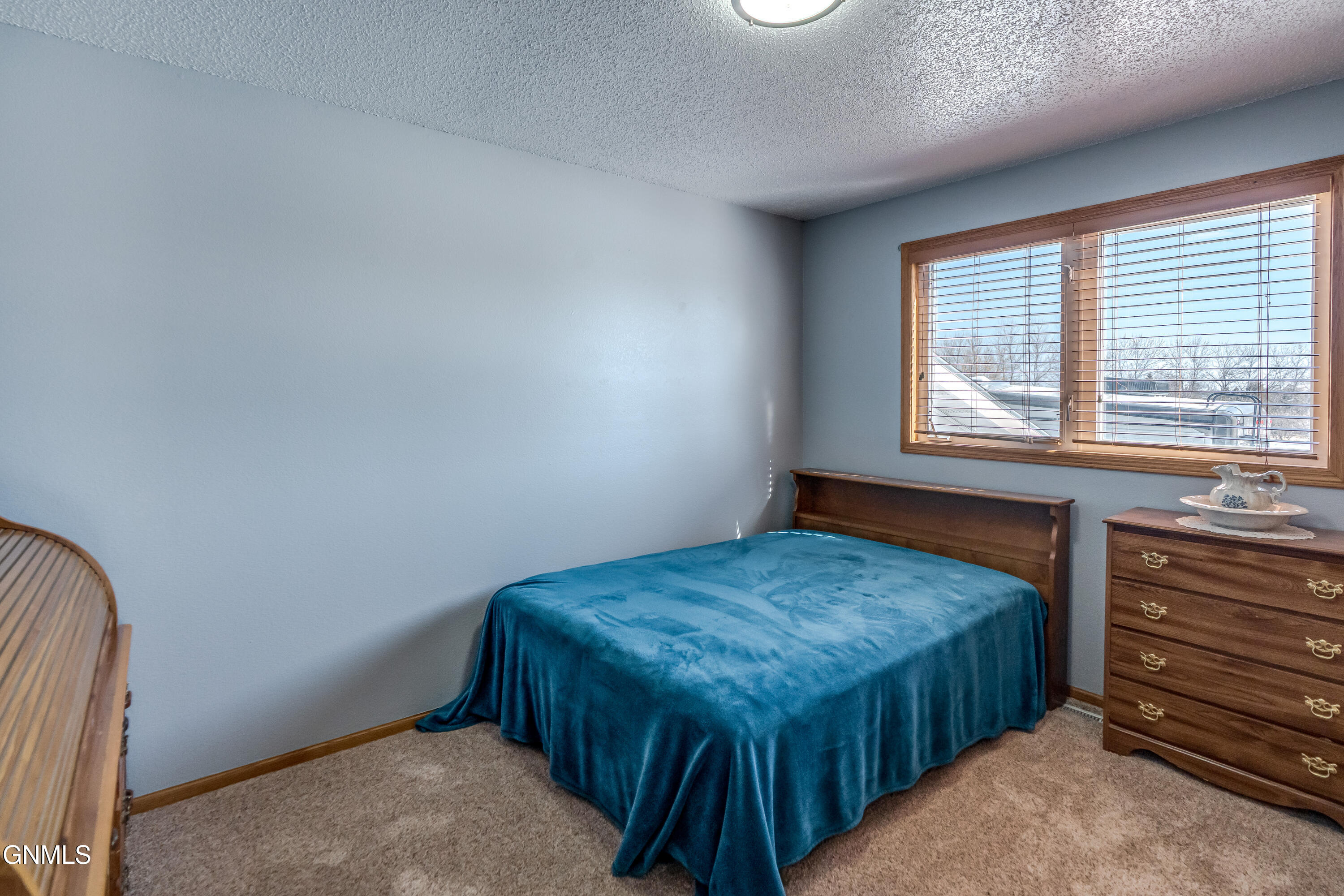 property viewer photo 19