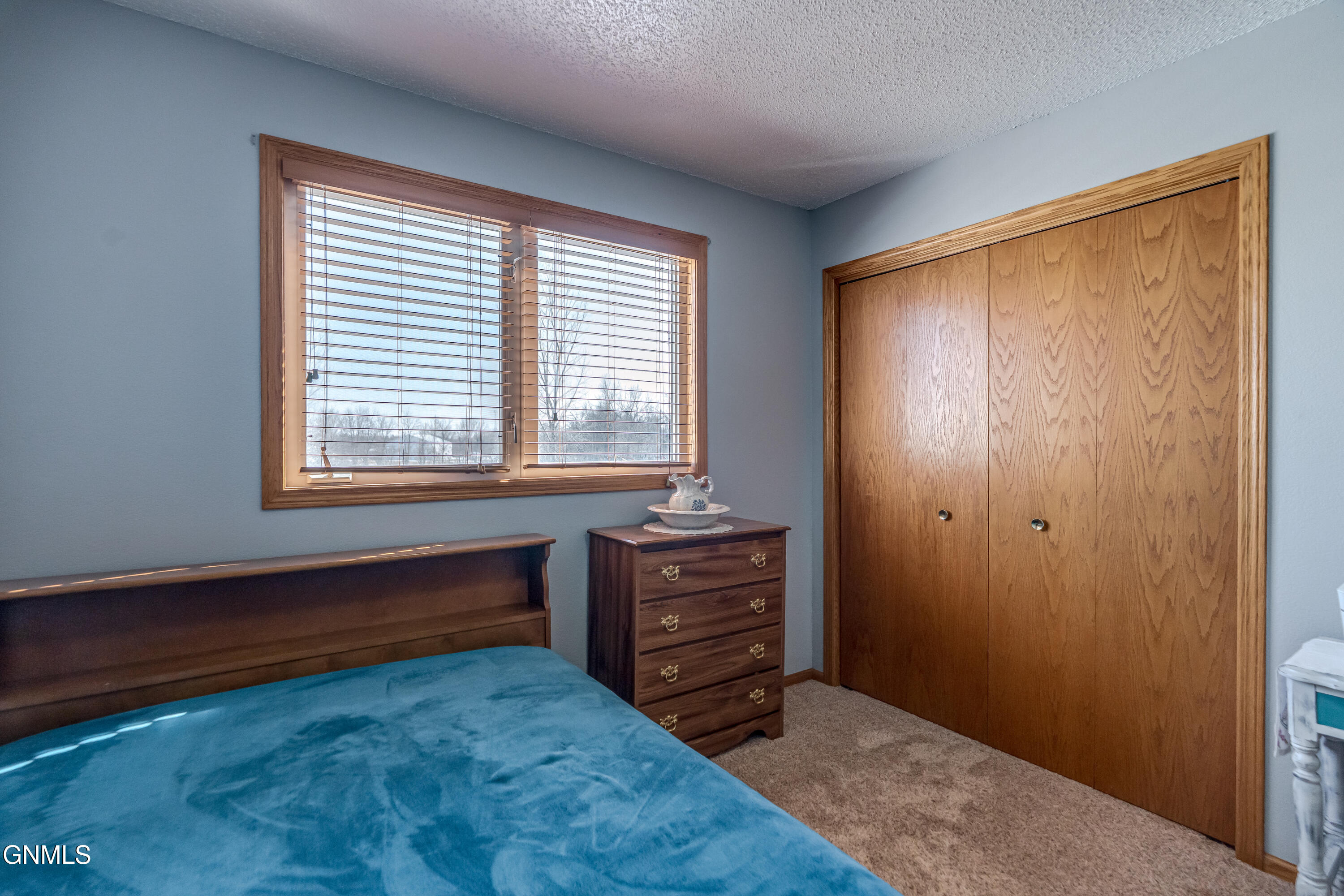 property viewer photo 20