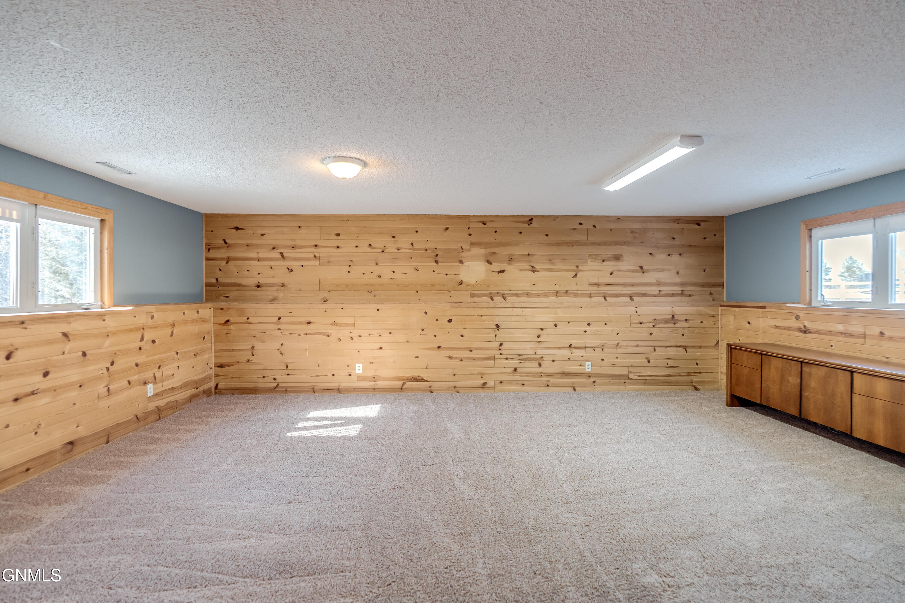 property viewer photo 29