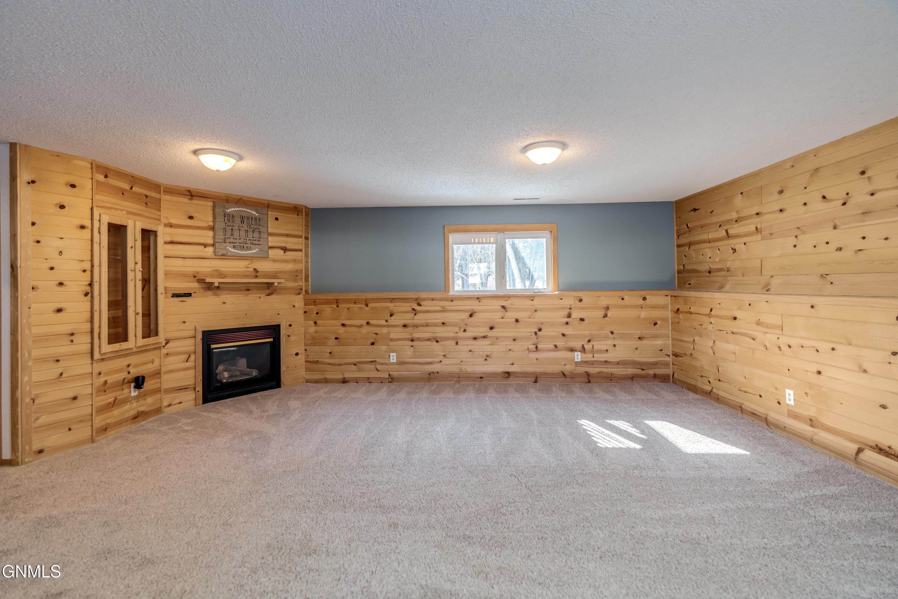 property viewer photo 30