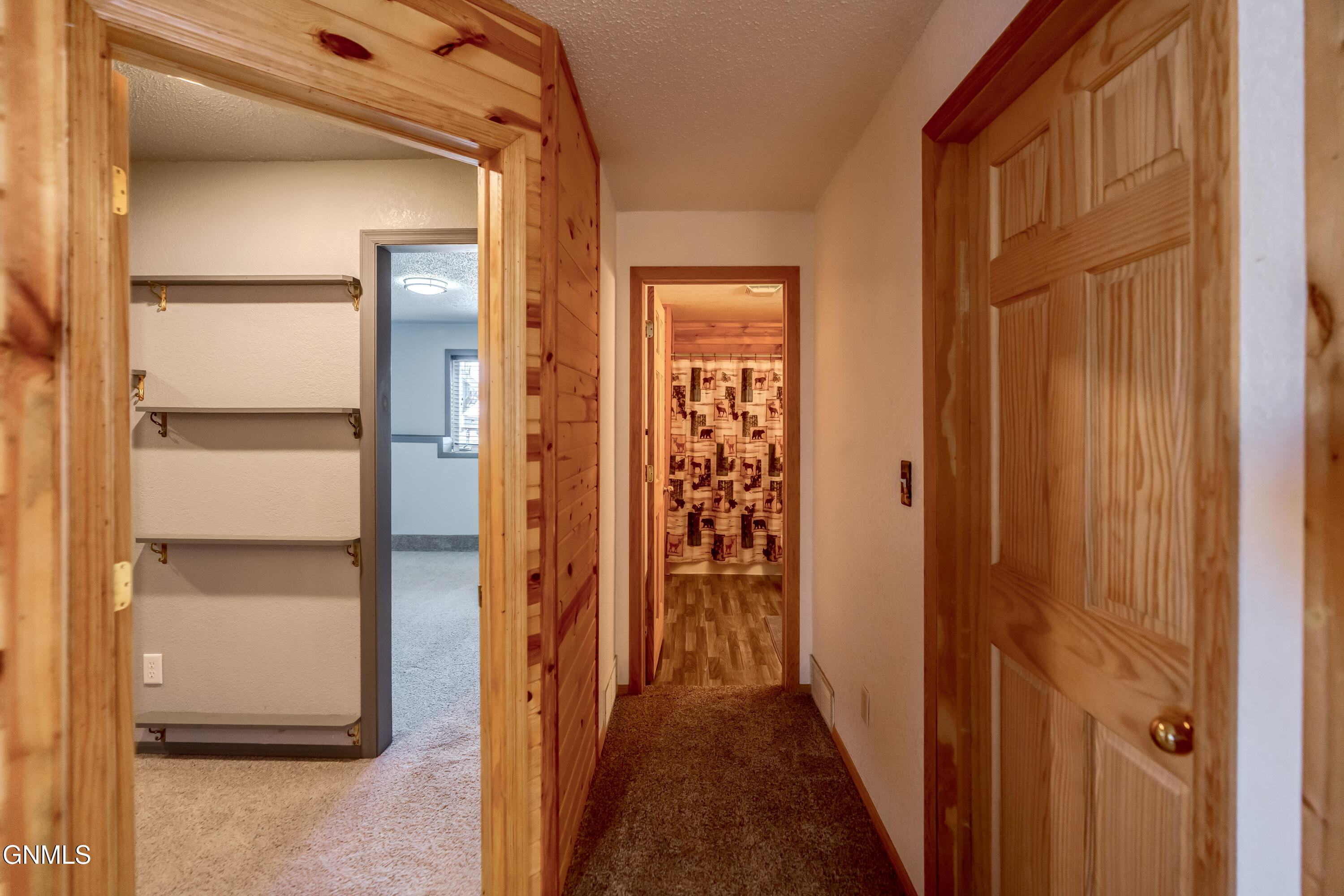 property viewer photo 35