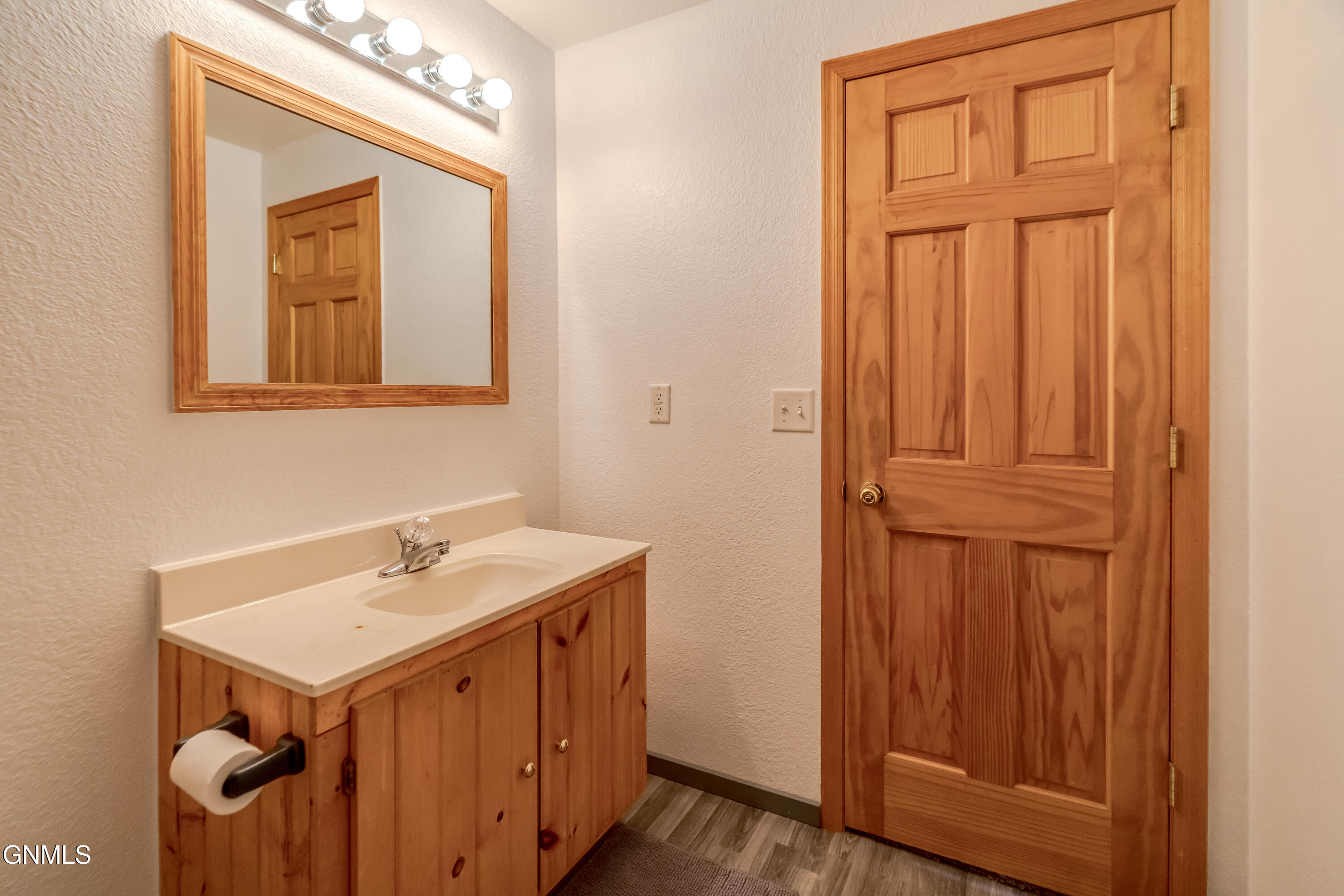 property viewer photo 38