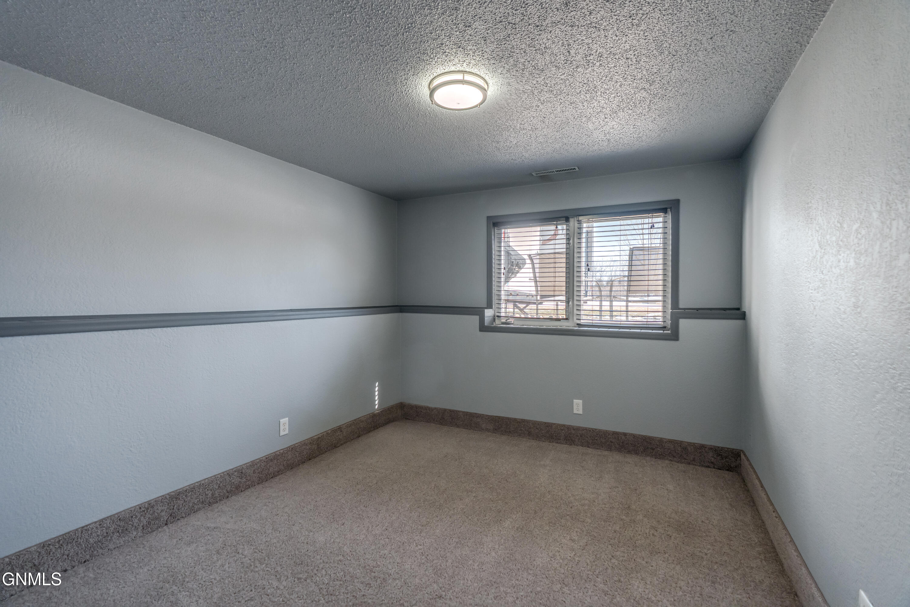 property viewer photo 41