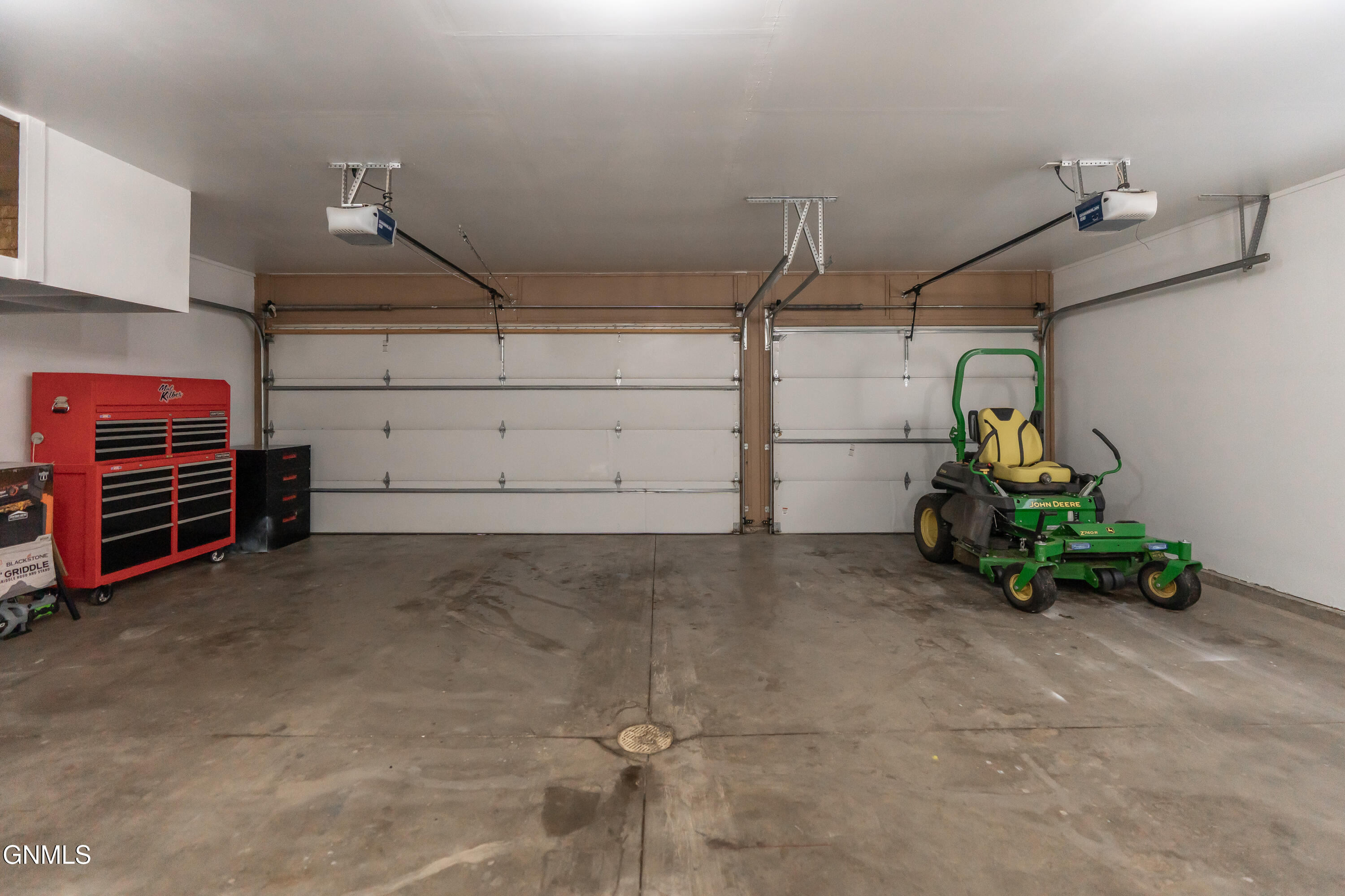 property viewer photo 46