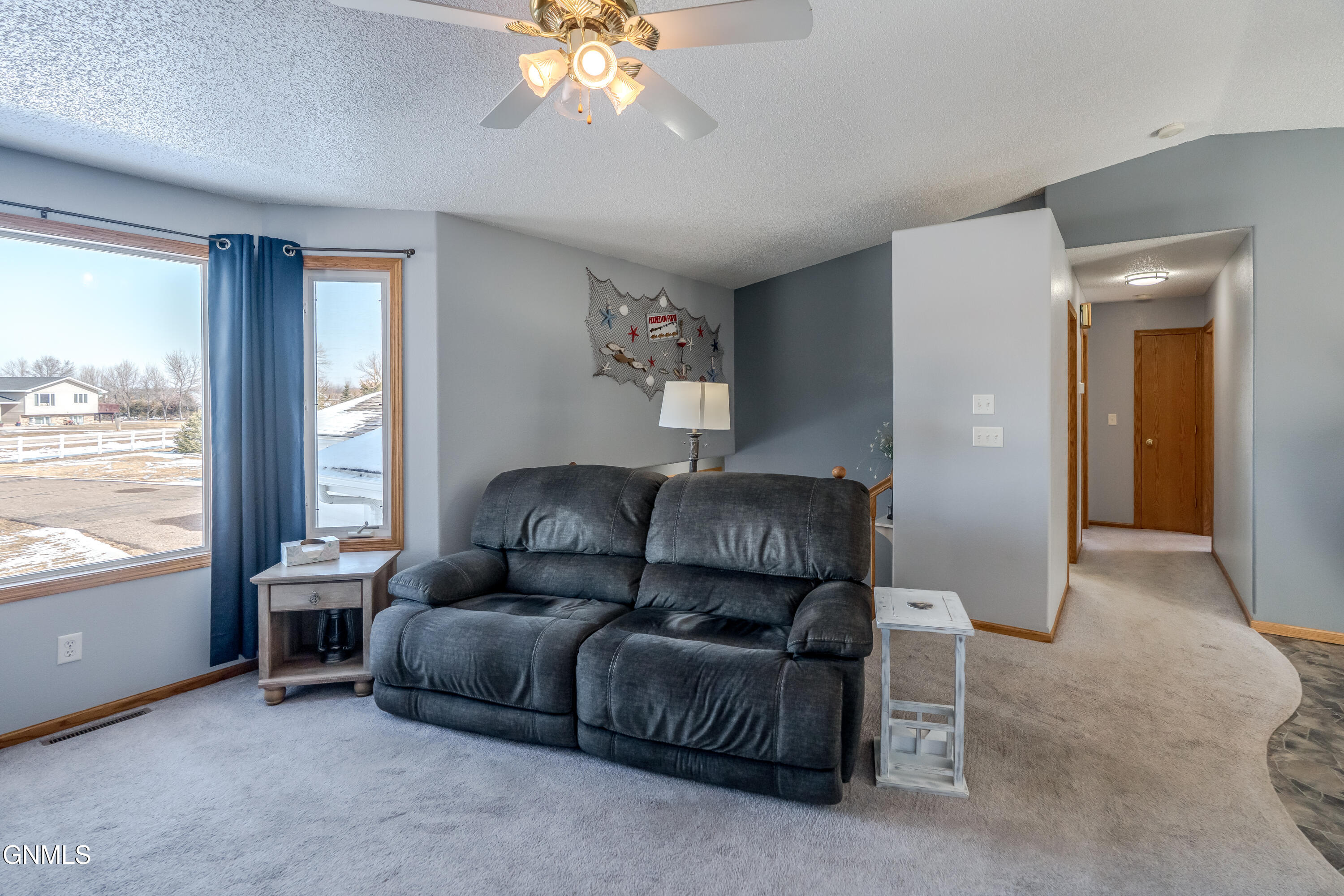 property viewer photo 9