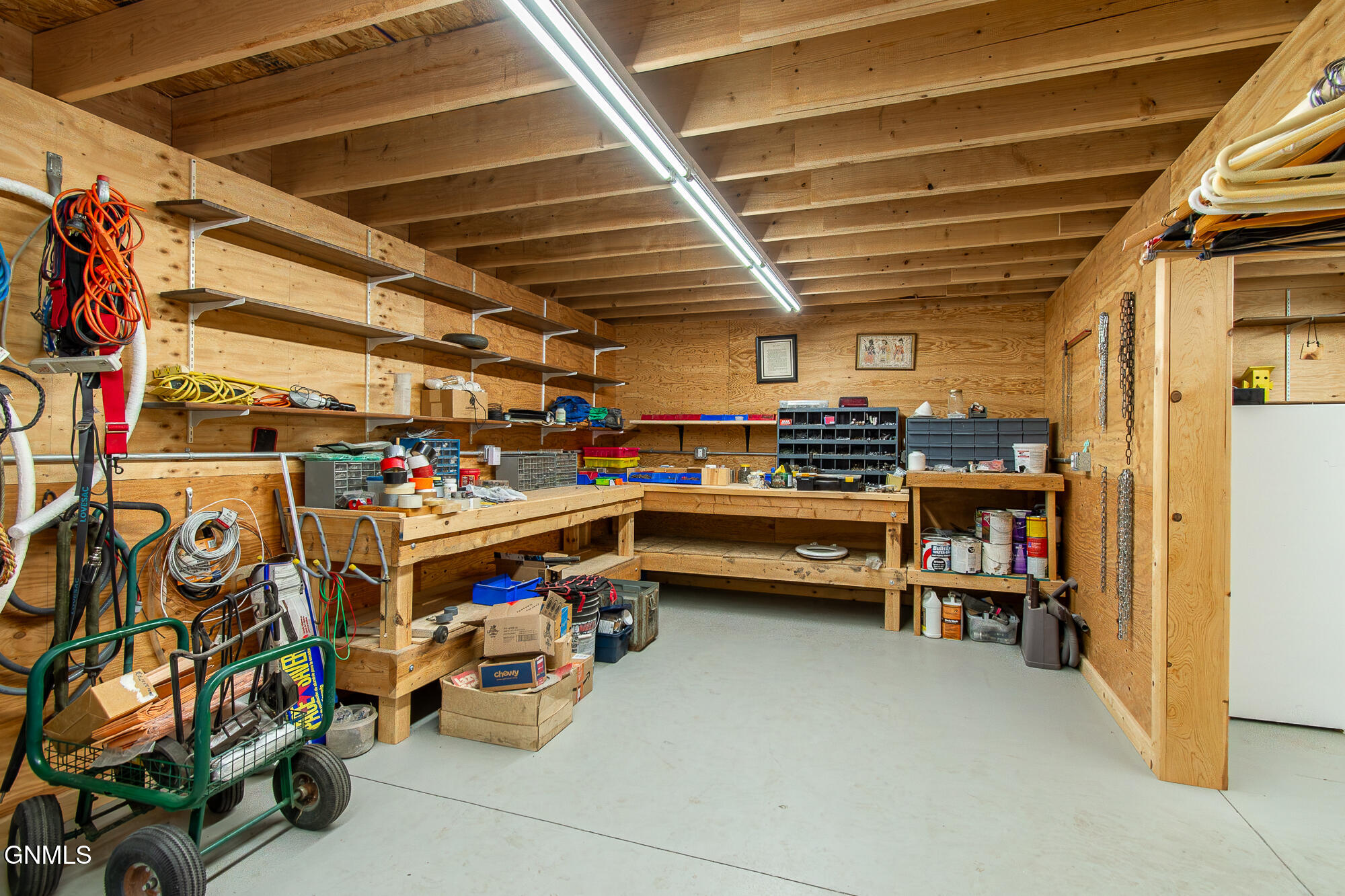 main property photo 76