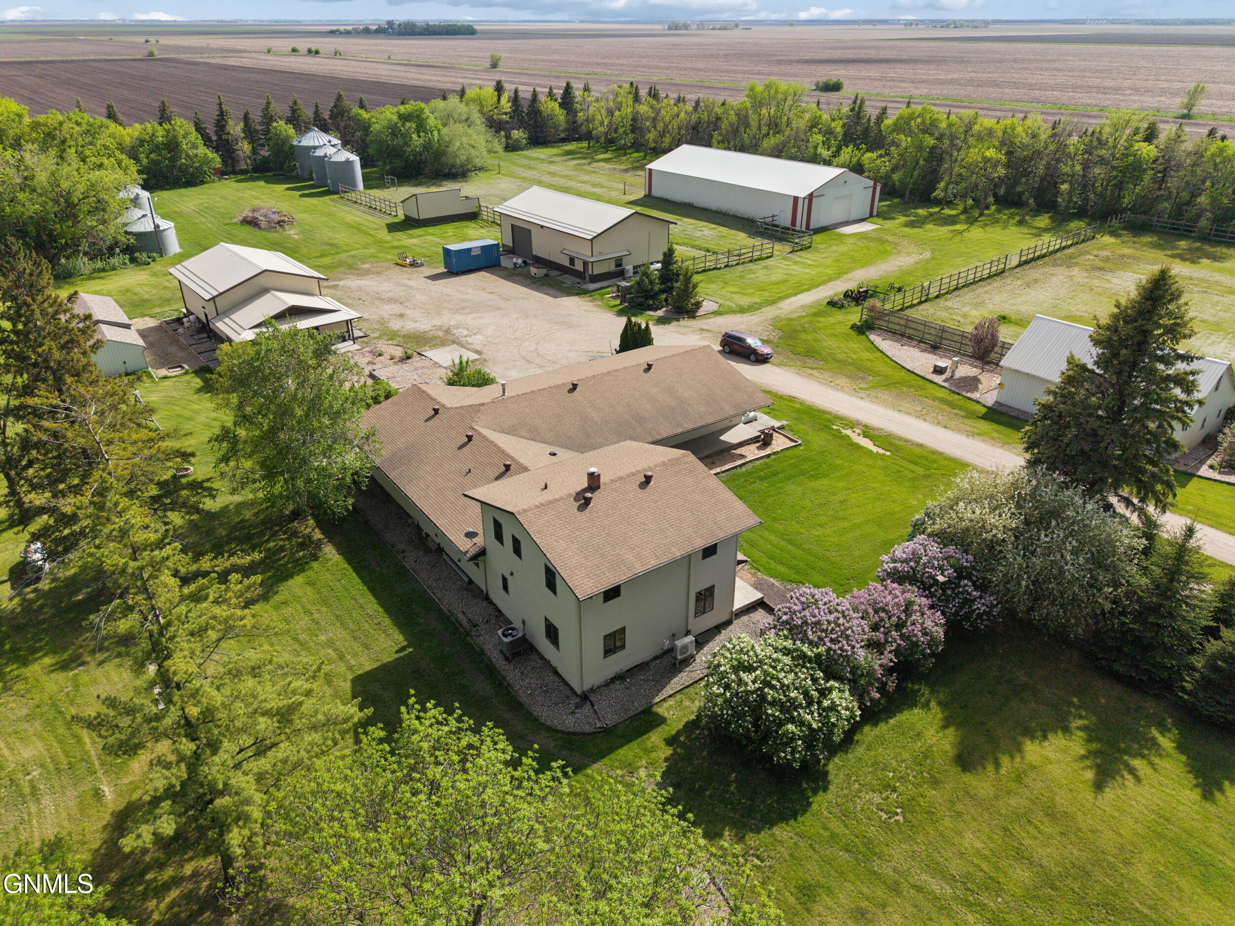 main property photo 98