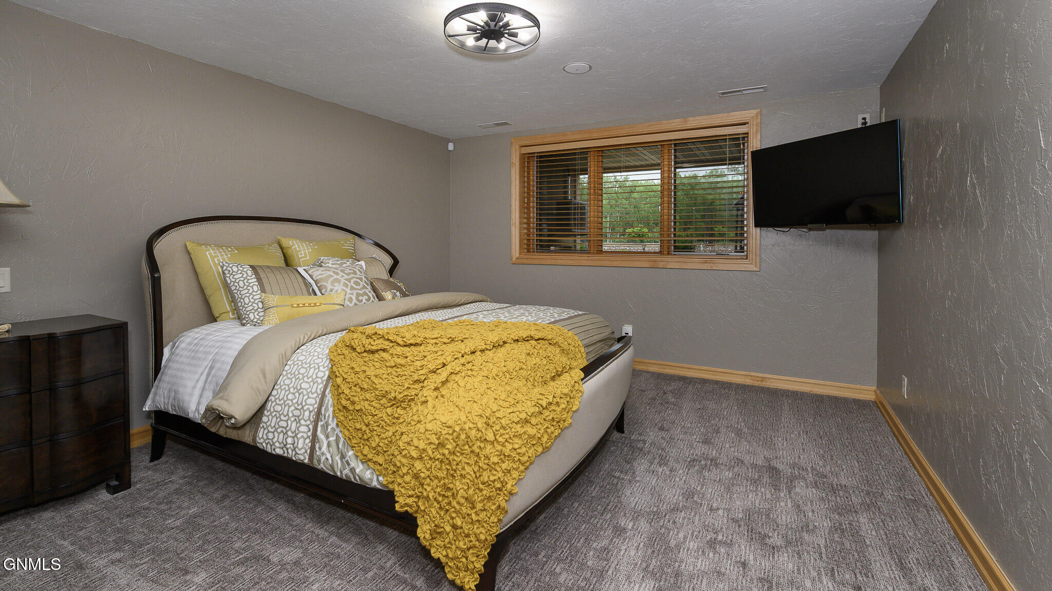 main property photo 76