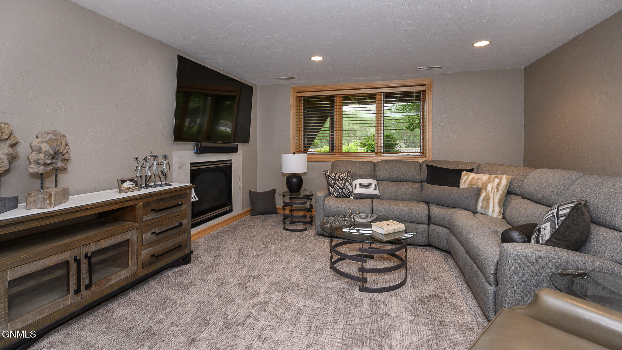 main property photo 81