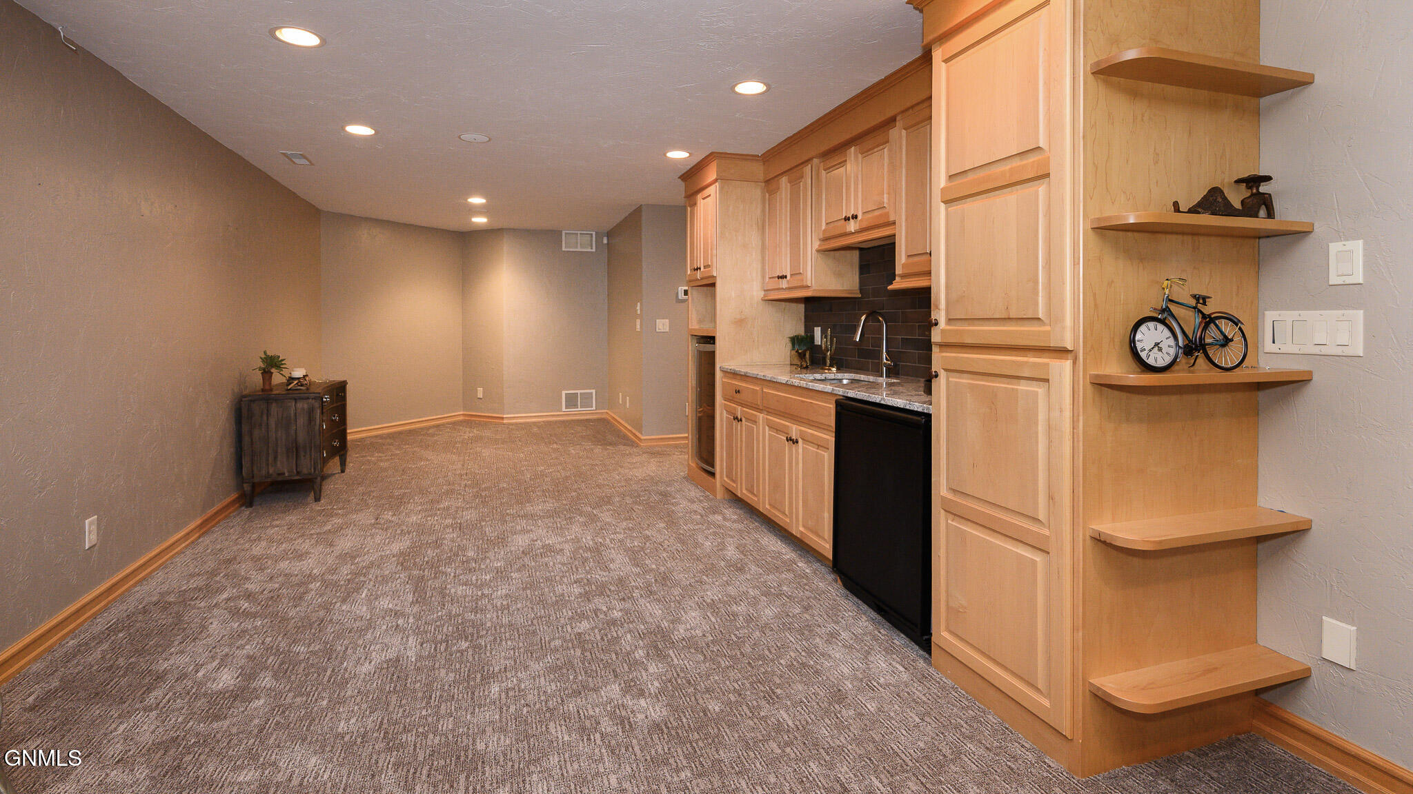 main property photo 82