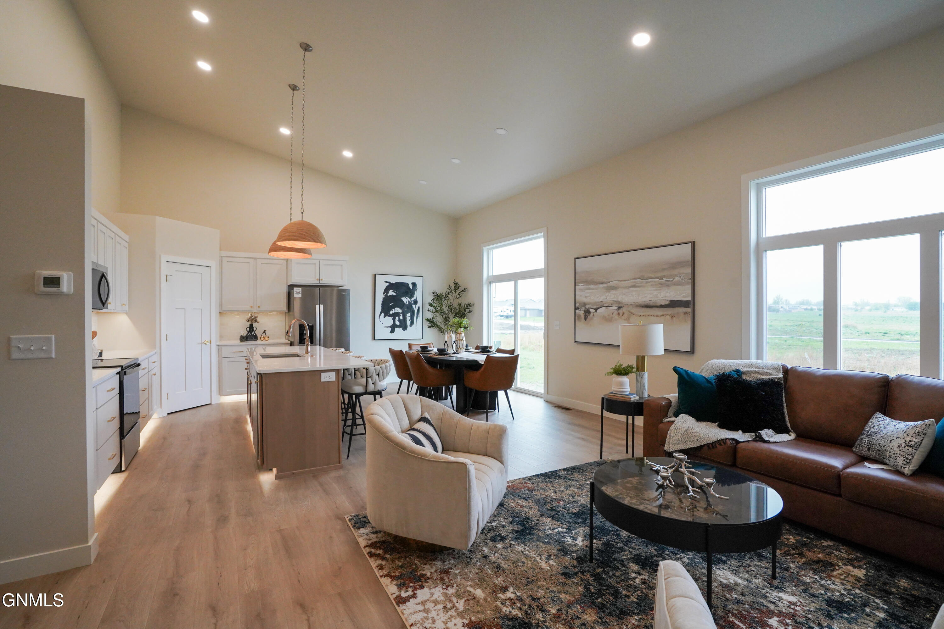 property viewer photo 11