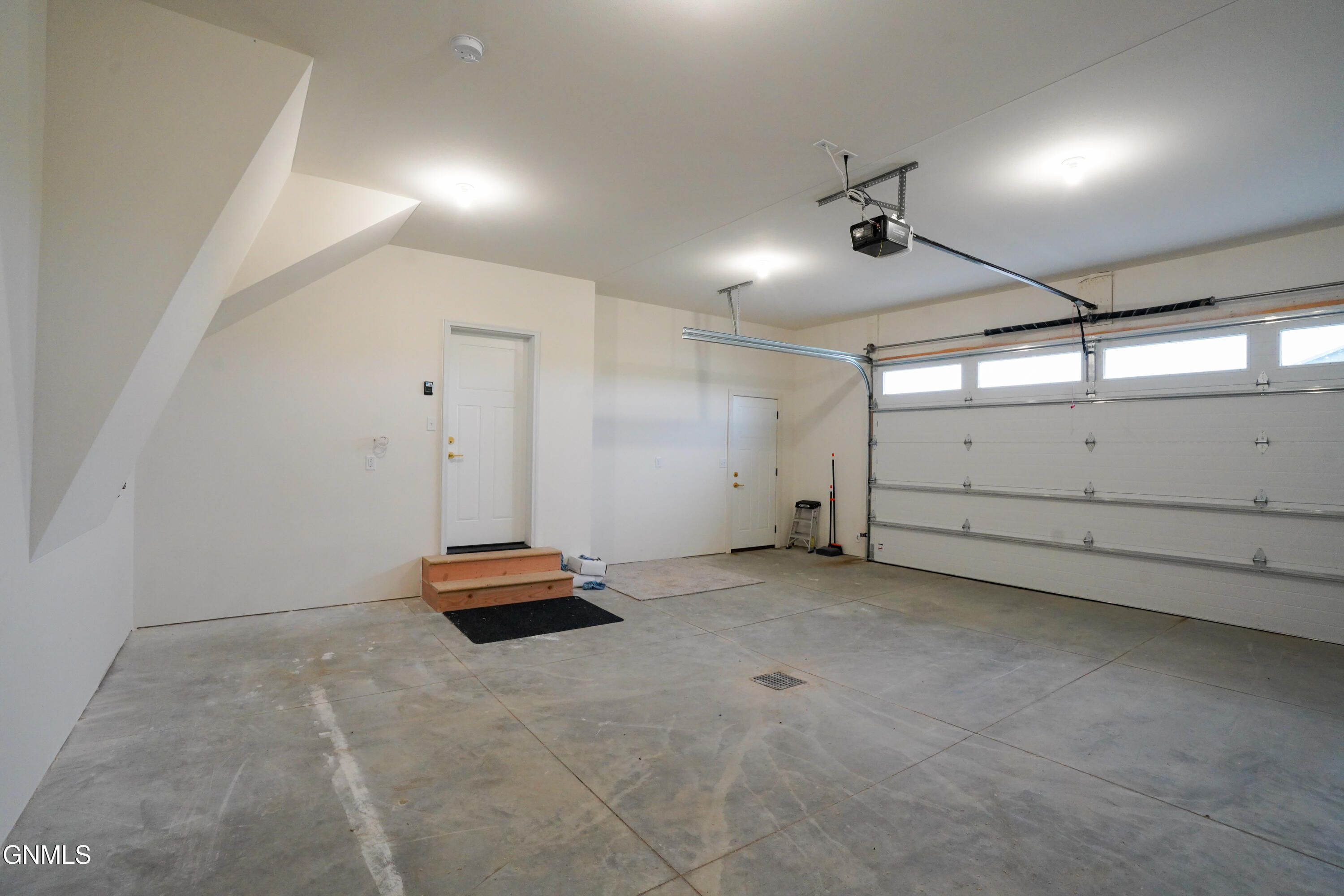 property viewer photo 29