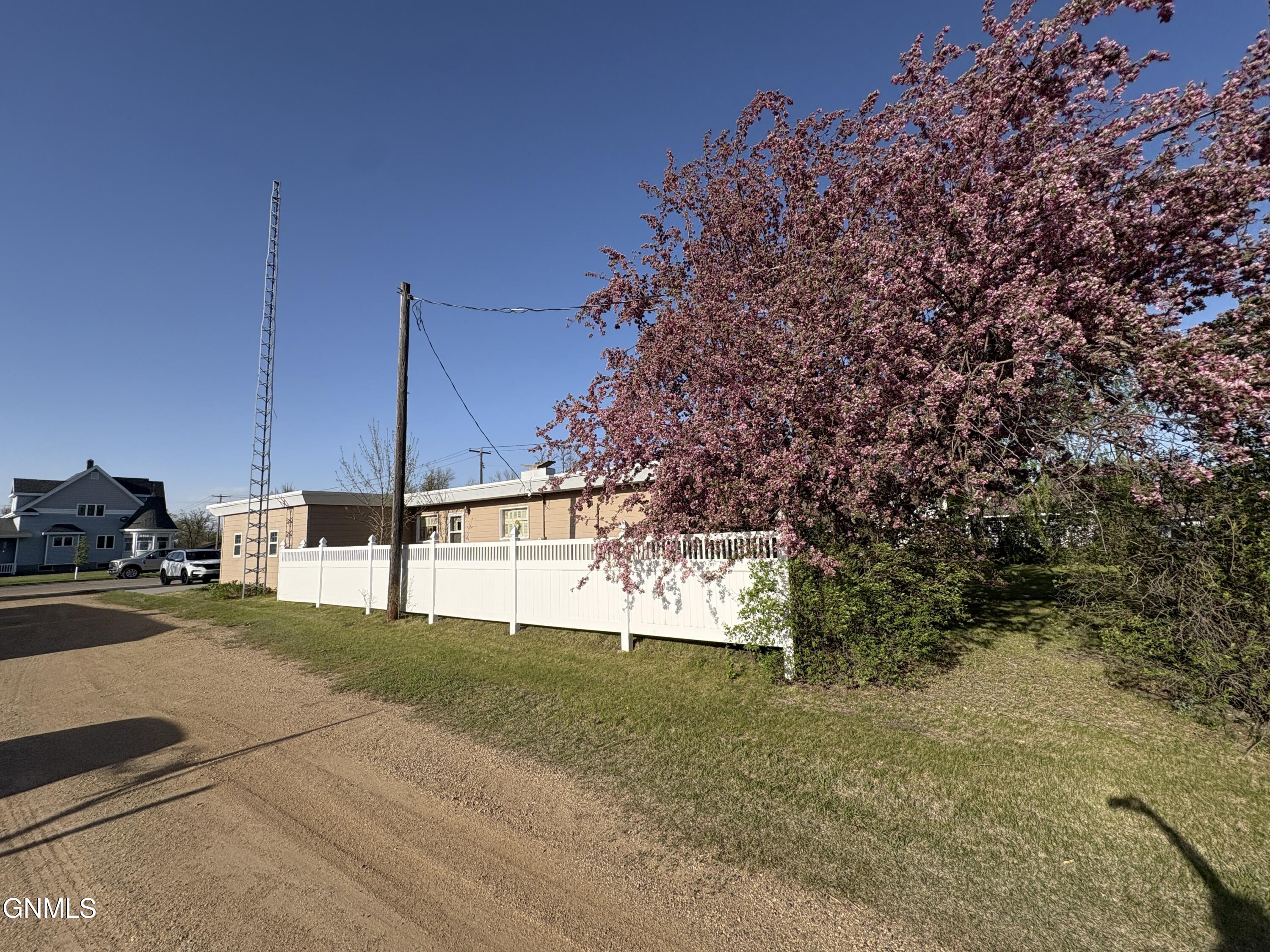 main property photo 63