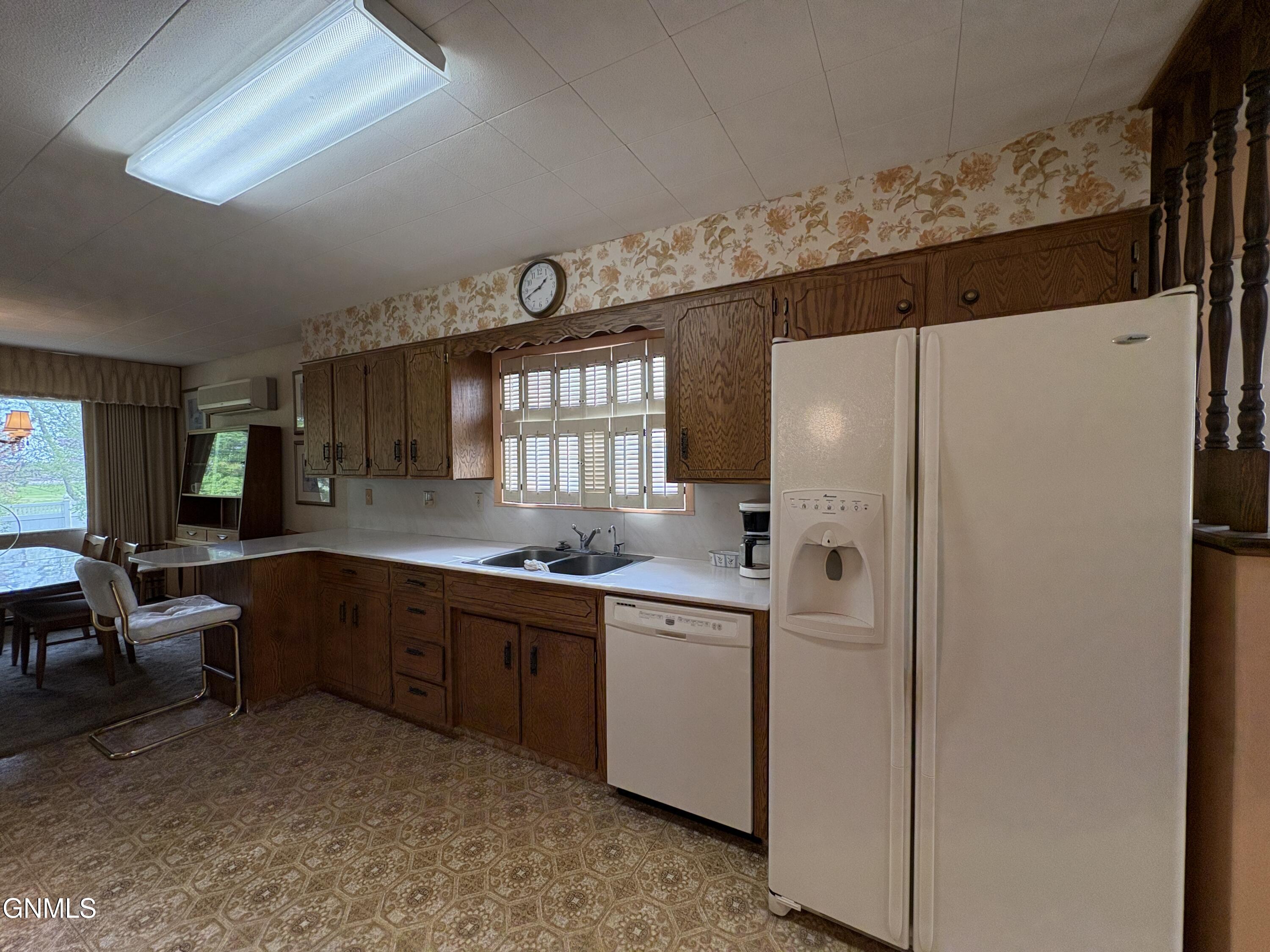 main property photo 69