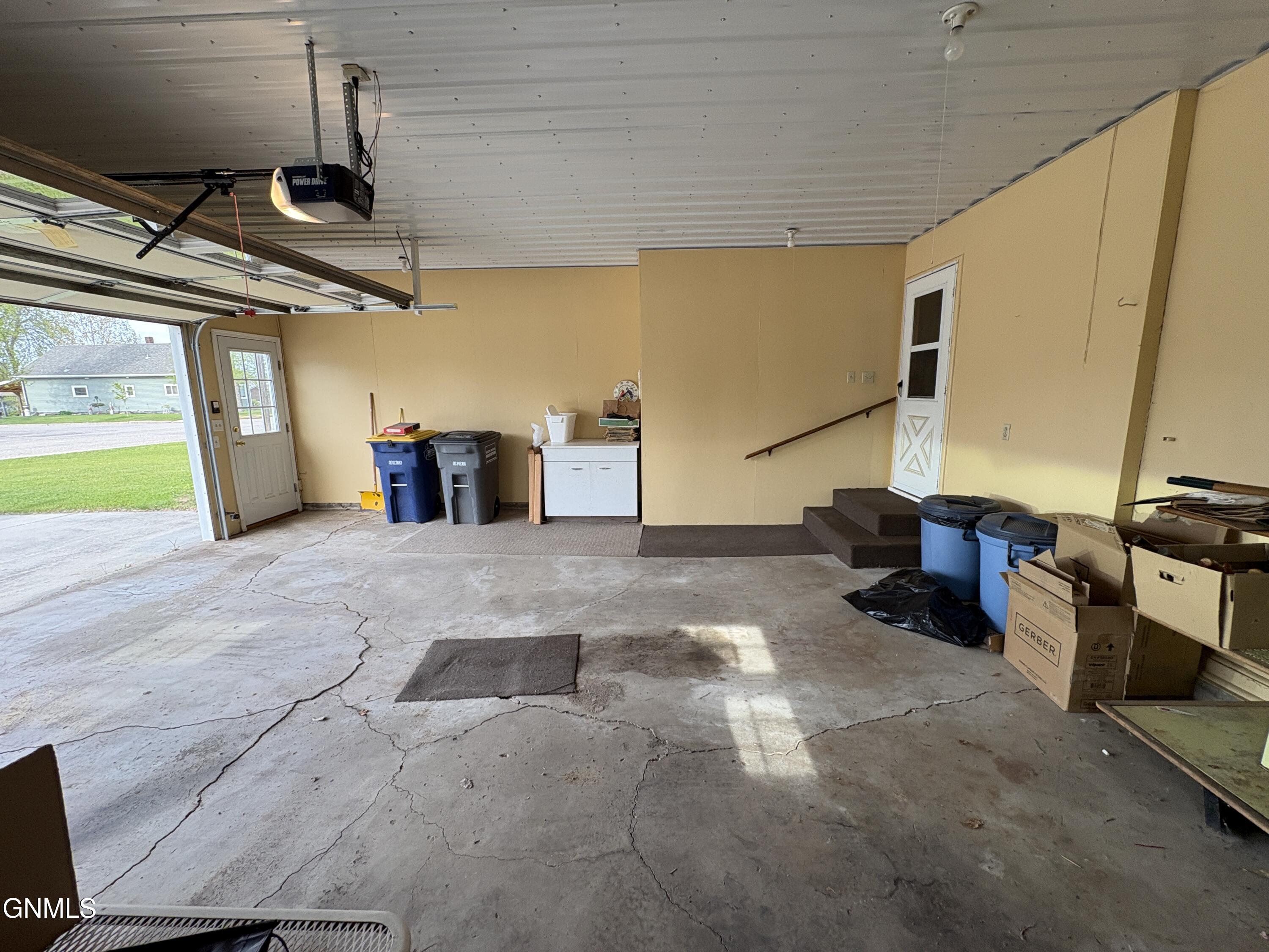 main property photo 71