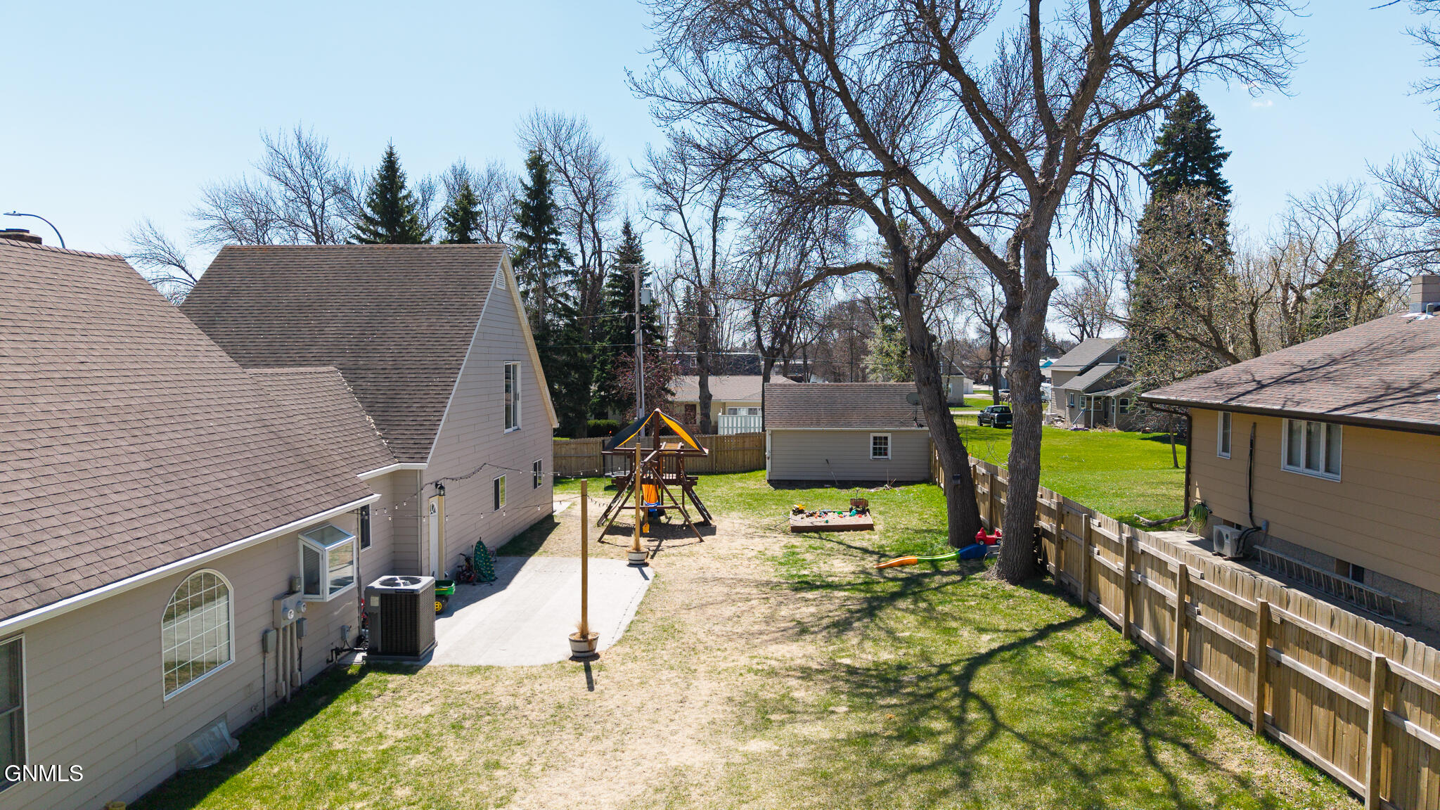 main property photo 59