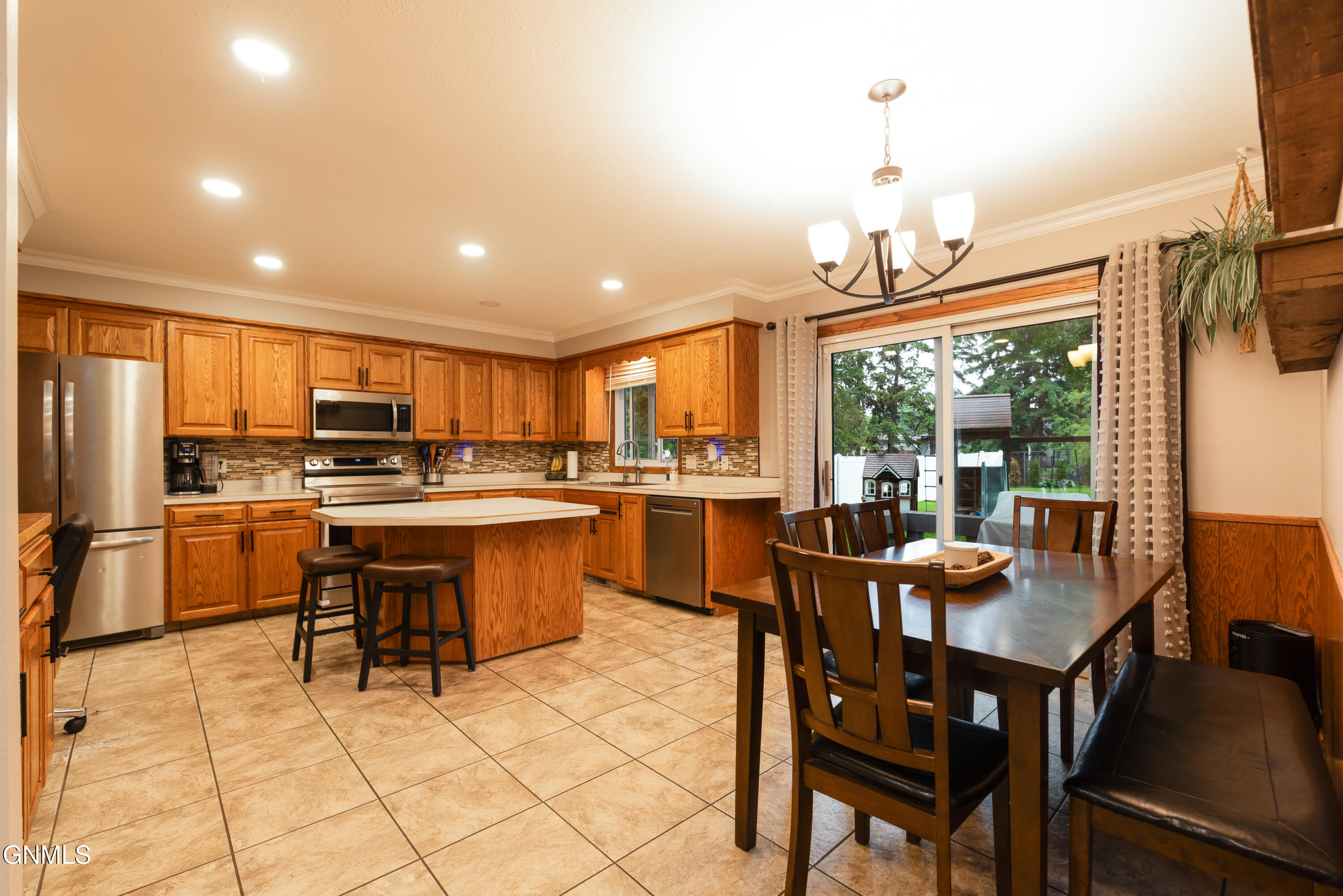 property viewer photo 6