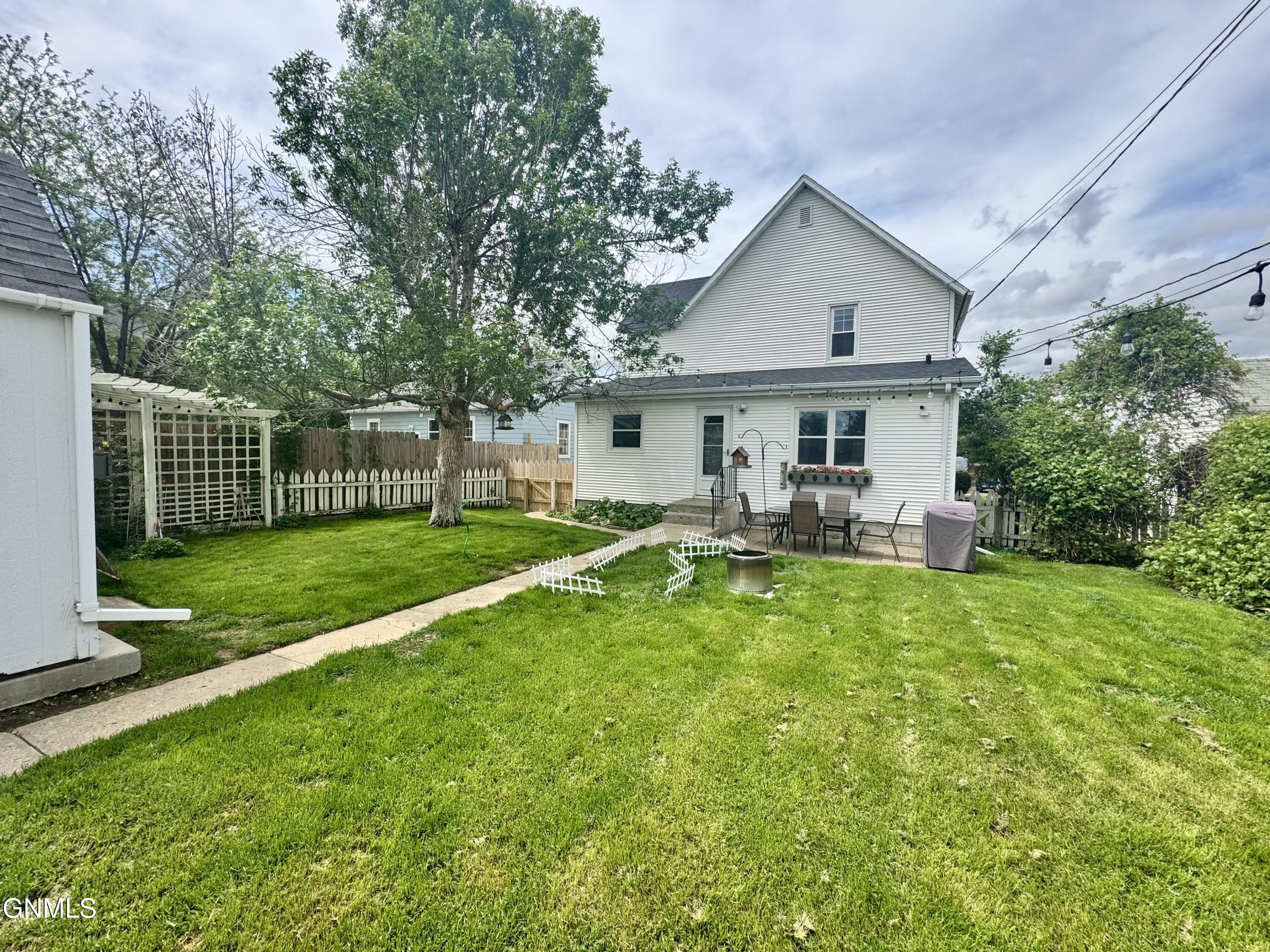 main property photo 46