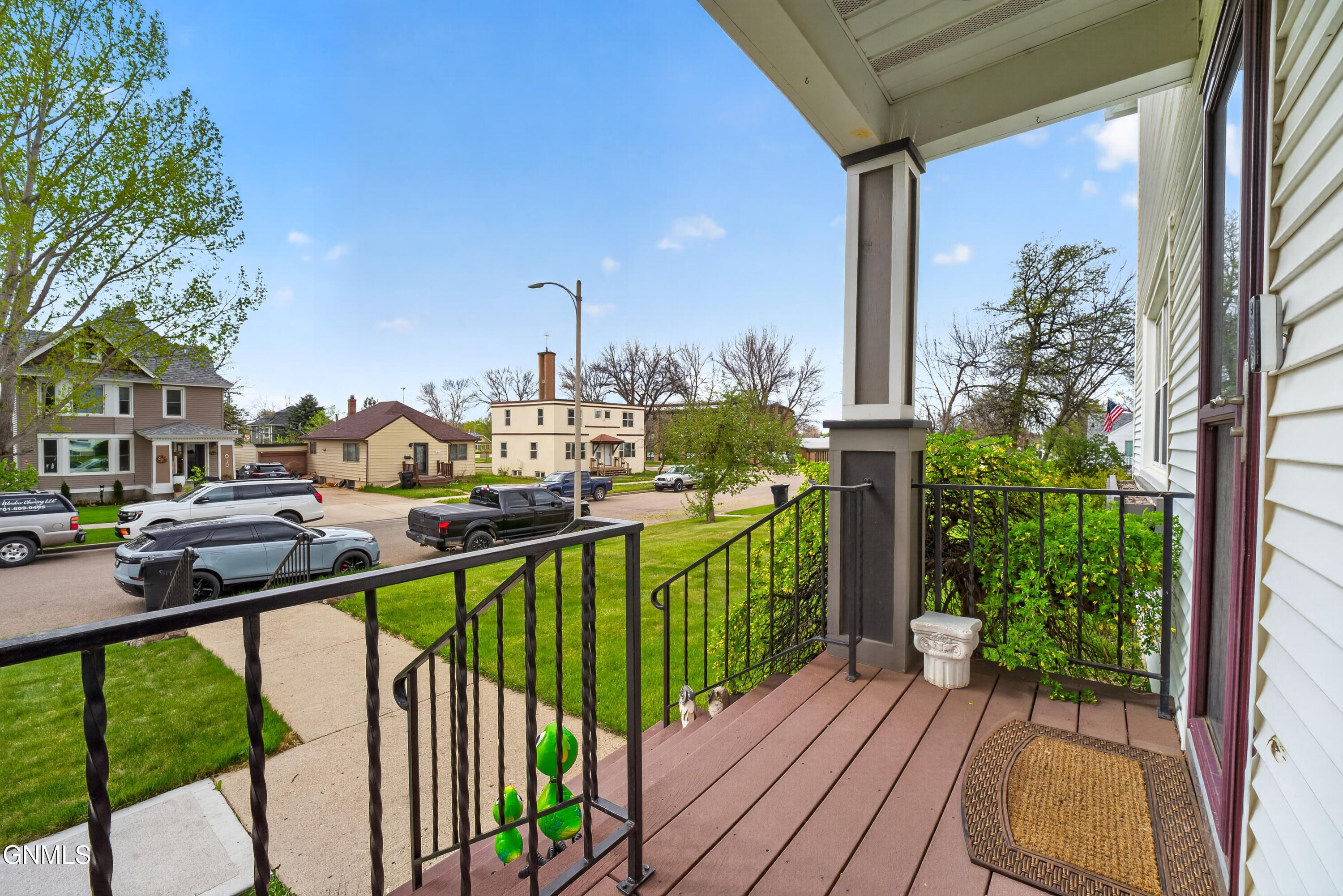 main property photo 5