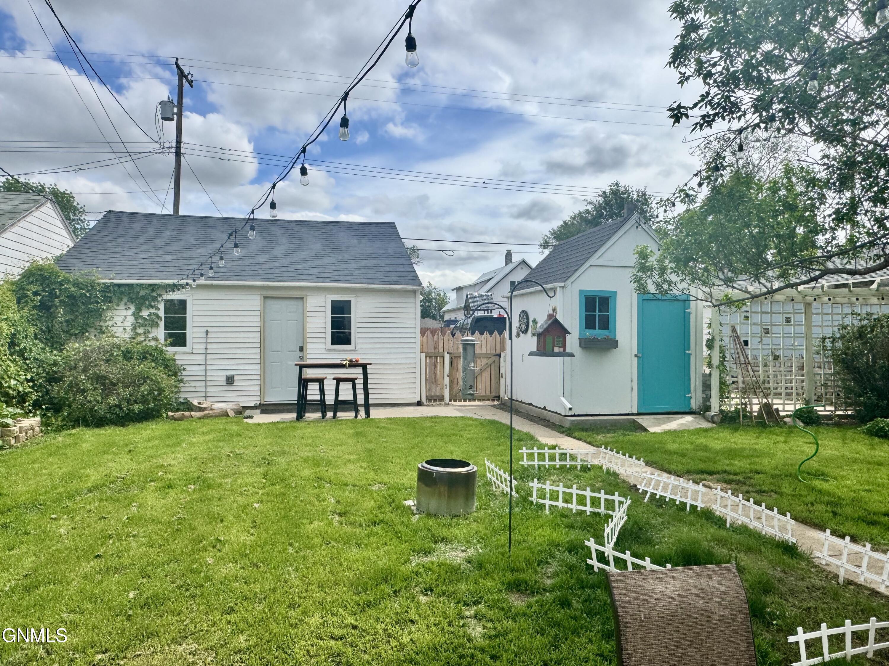 main property photo 50