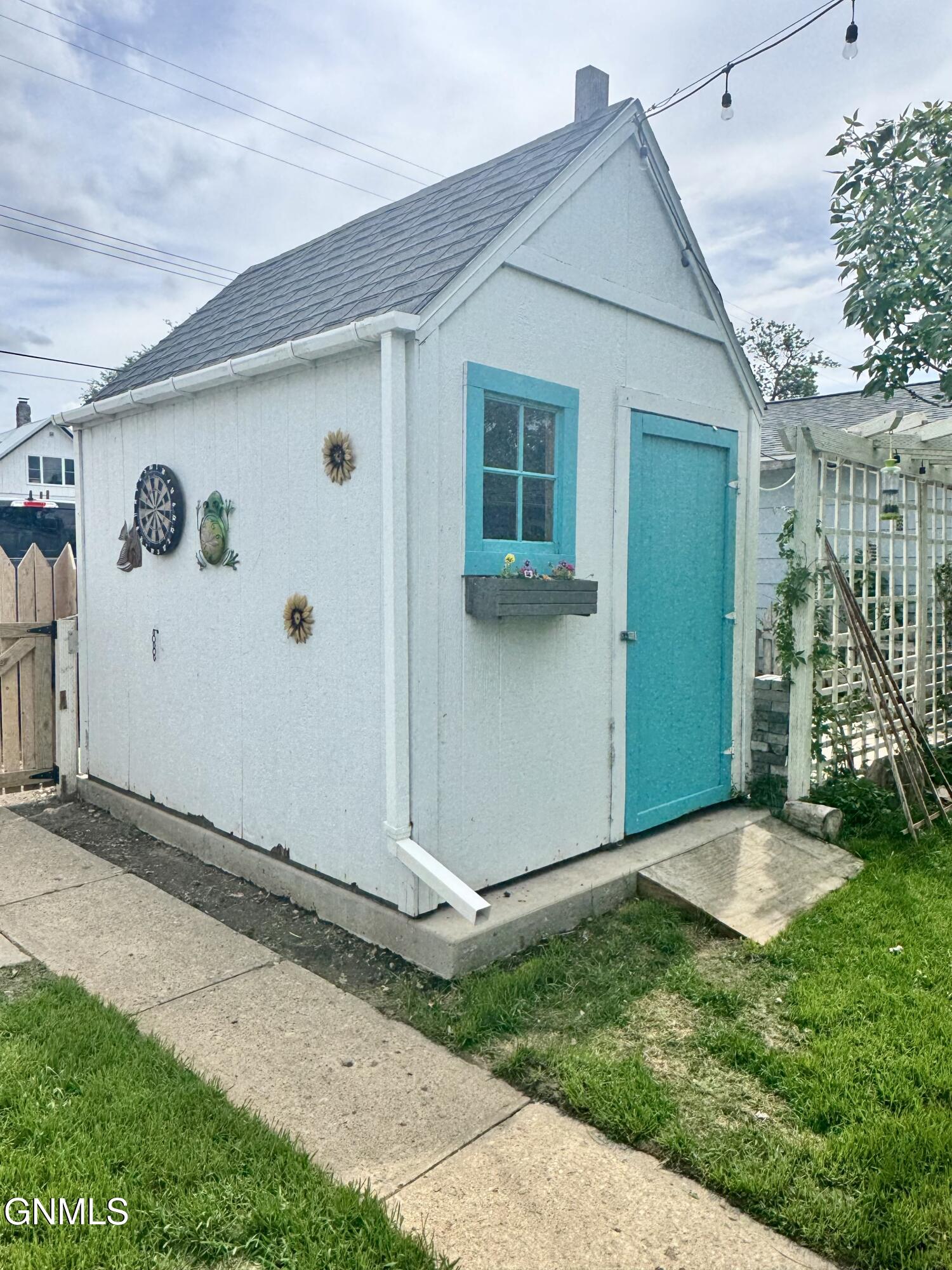main property photo 52