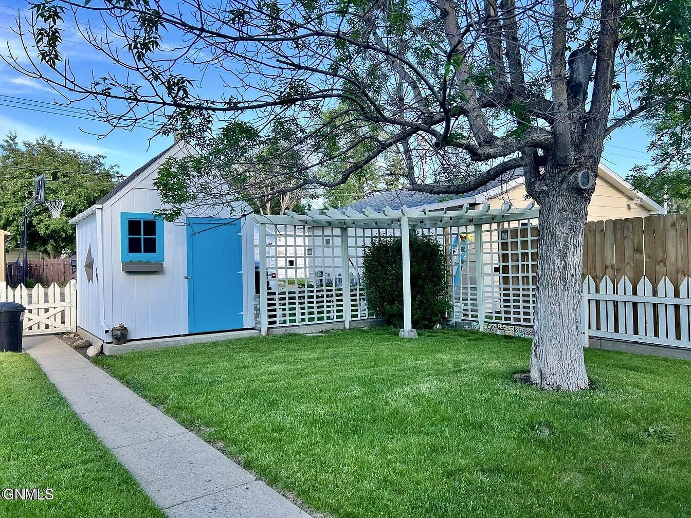 main property photo 54
