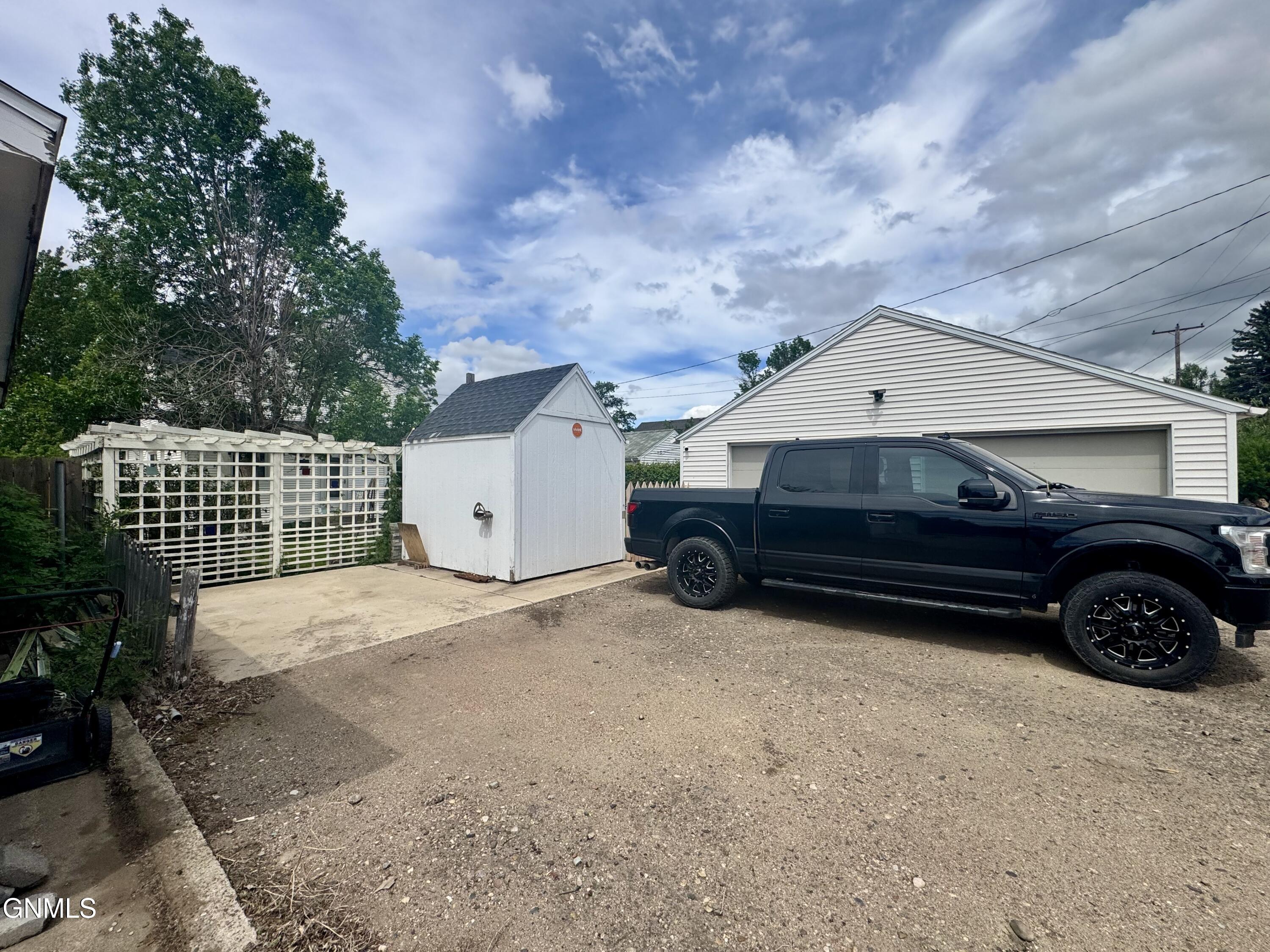 main property photo 65