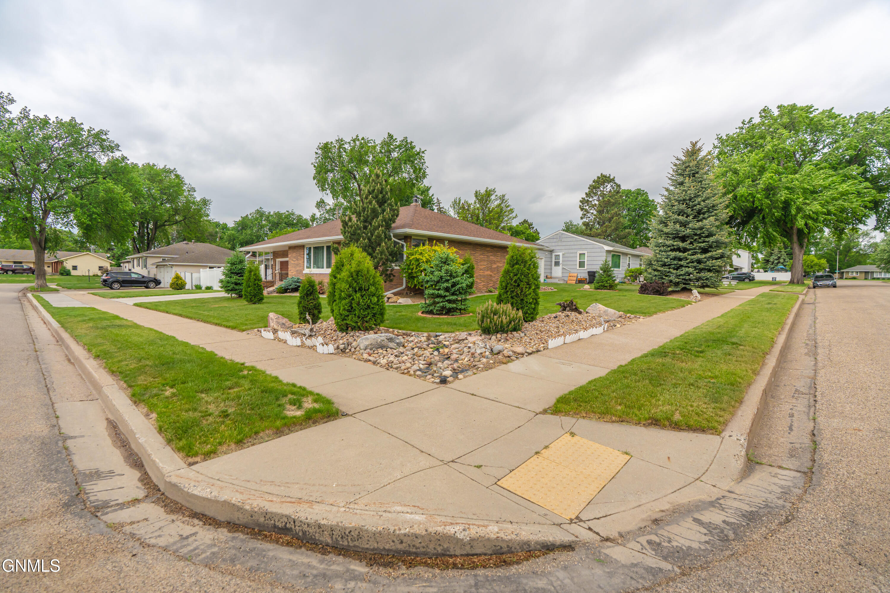 main property photo 48