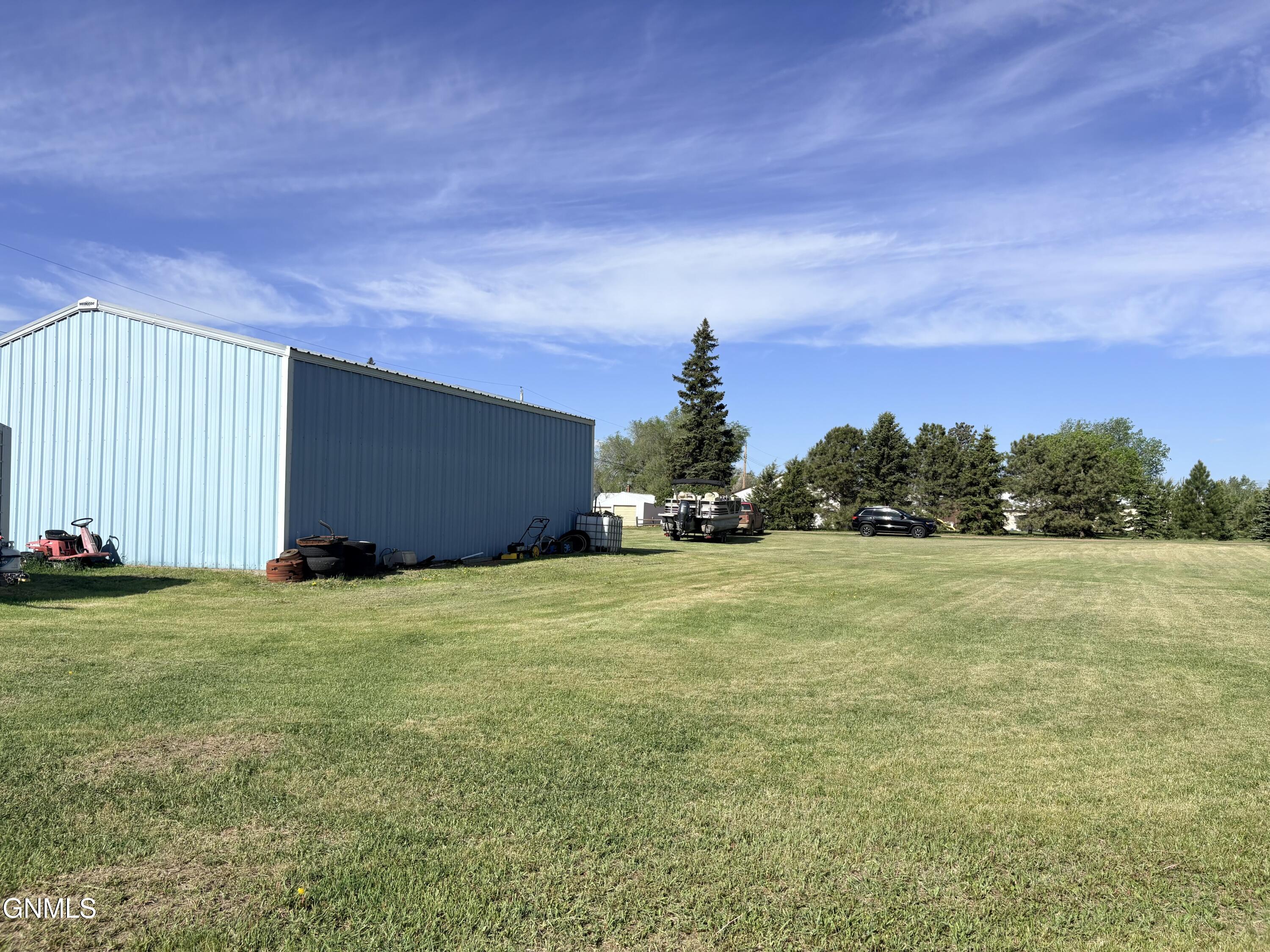main property photo 12