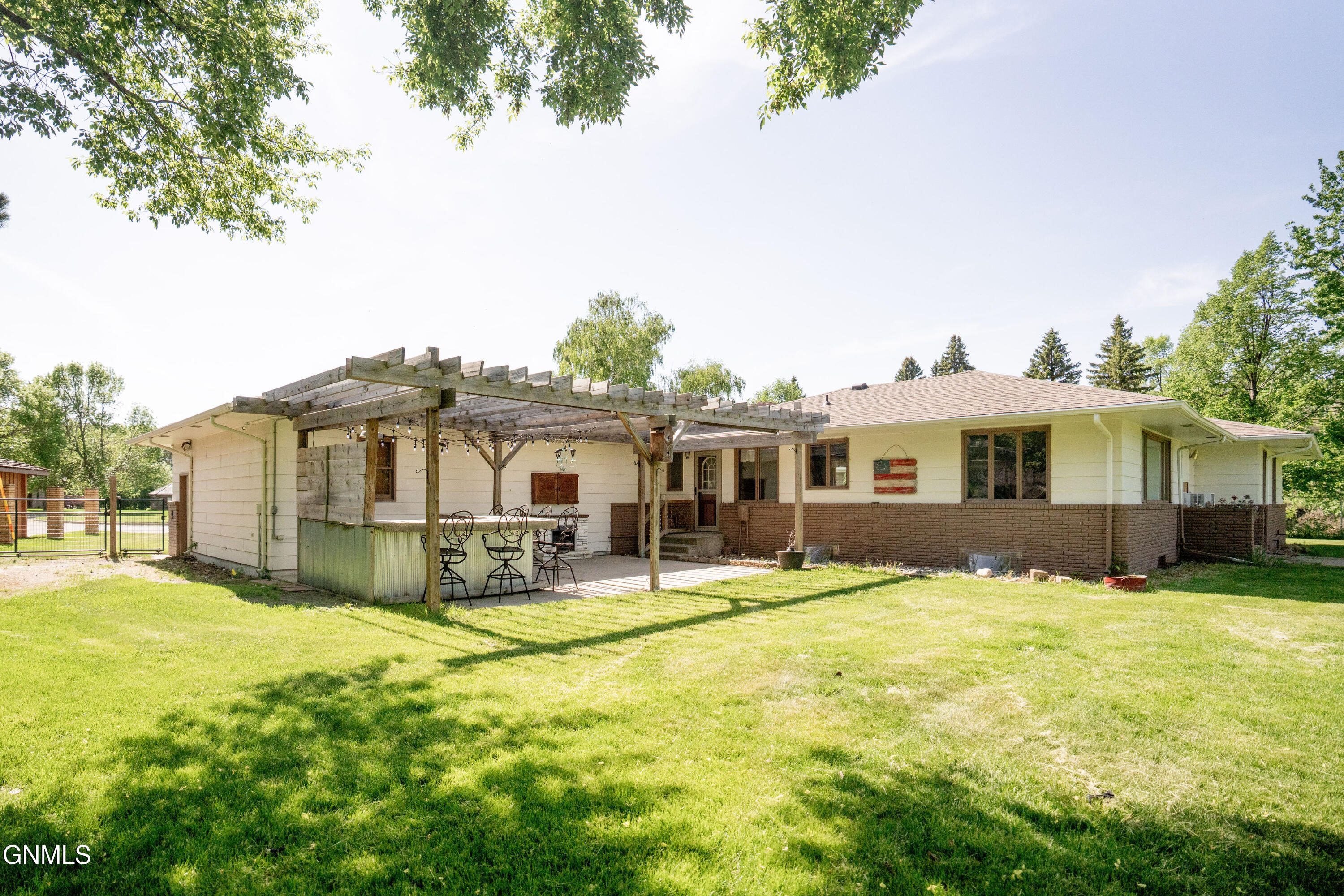 main property photo 73