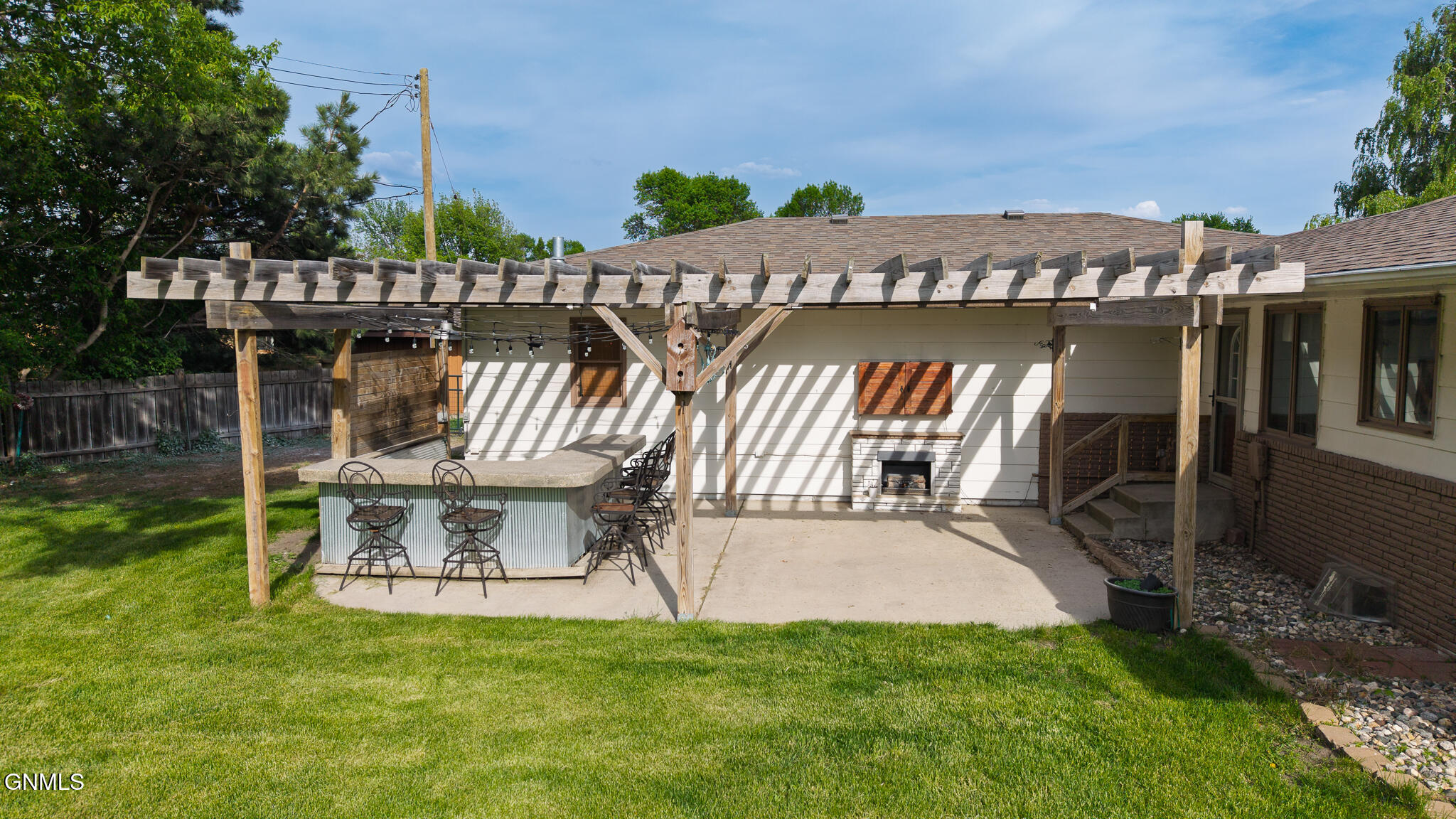 main property photo 79
