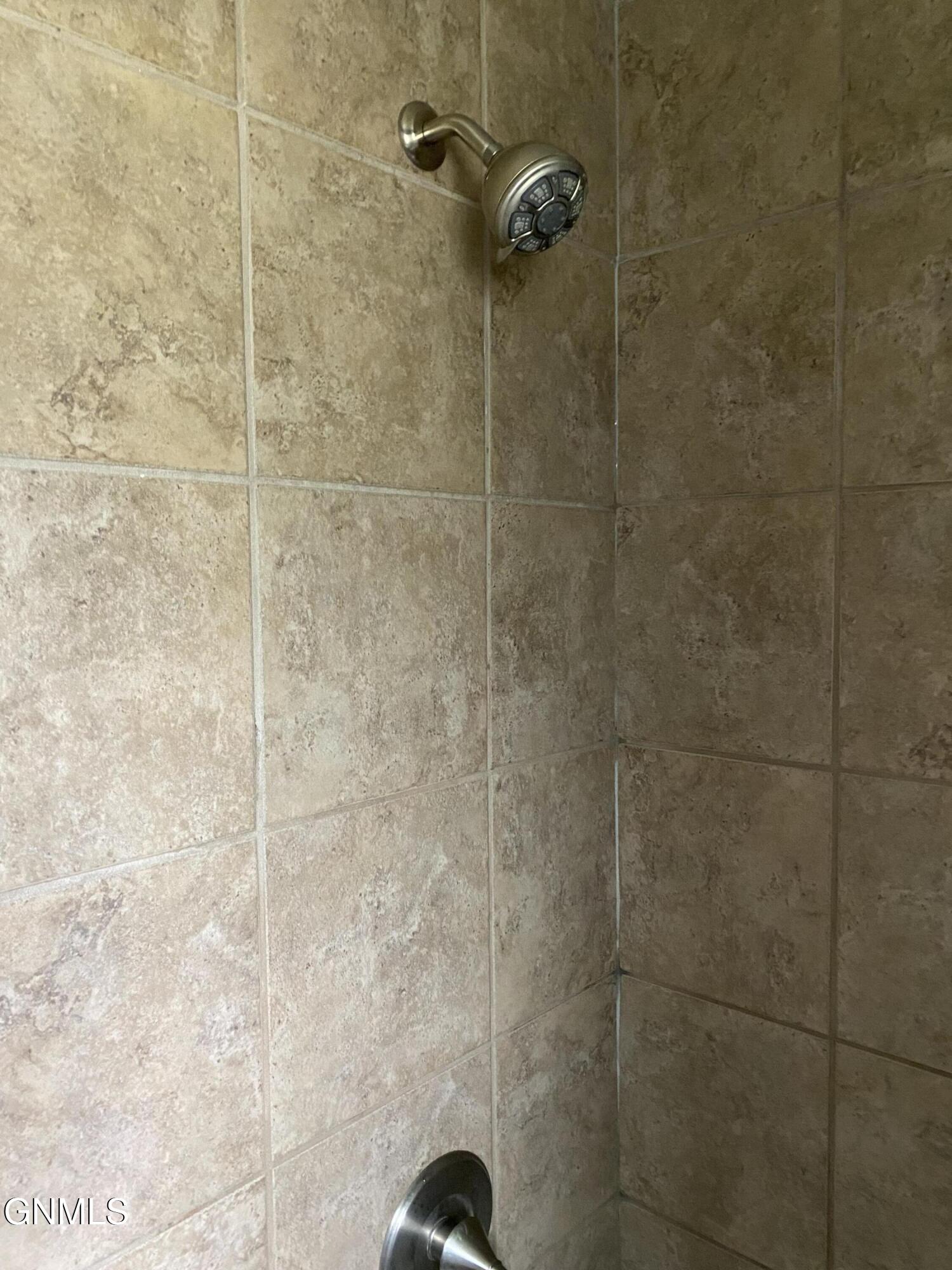 property viewer photo 15