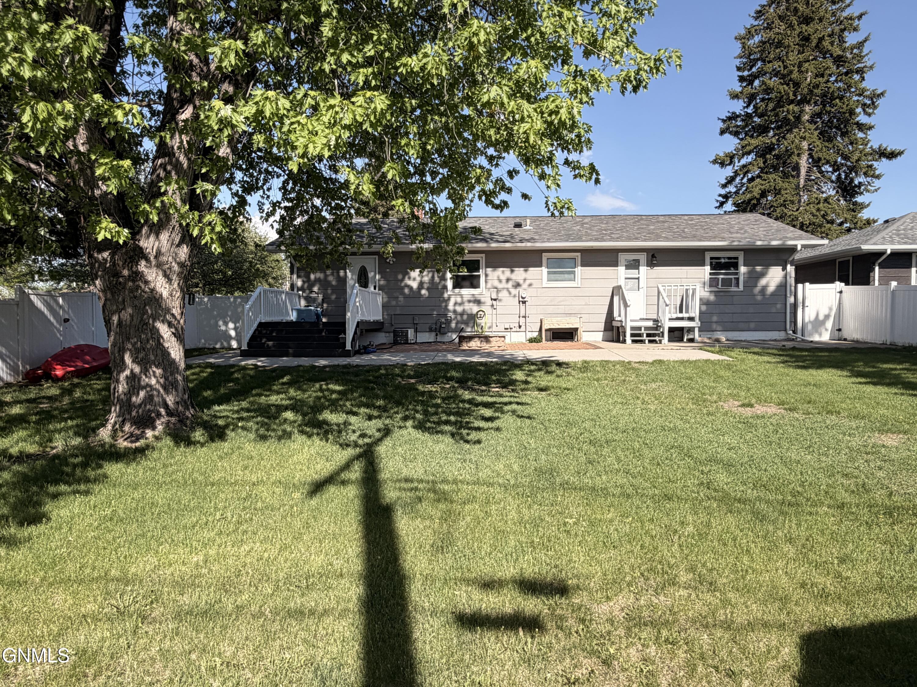 property viewer photo 2