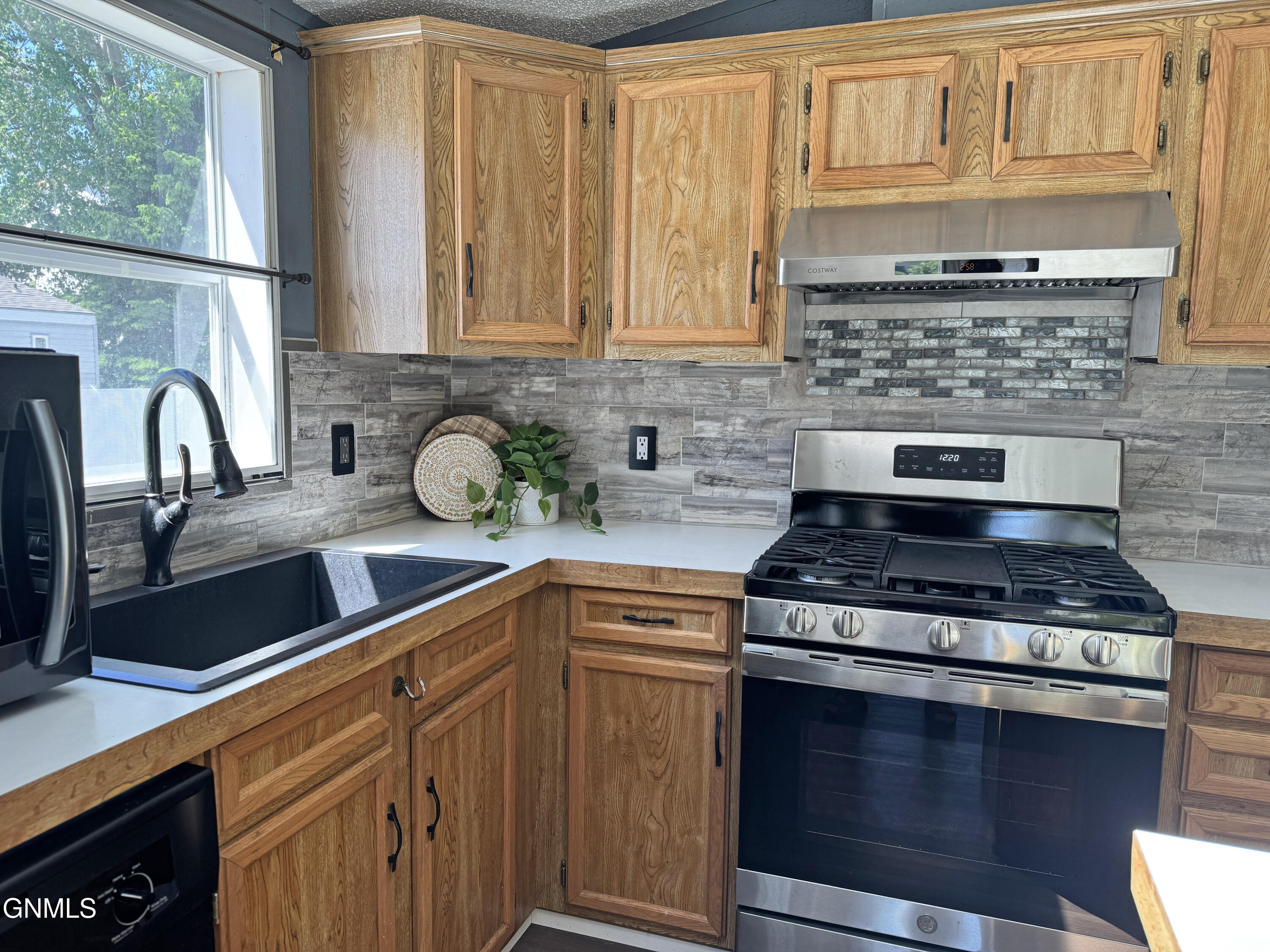 property viewer photo 14