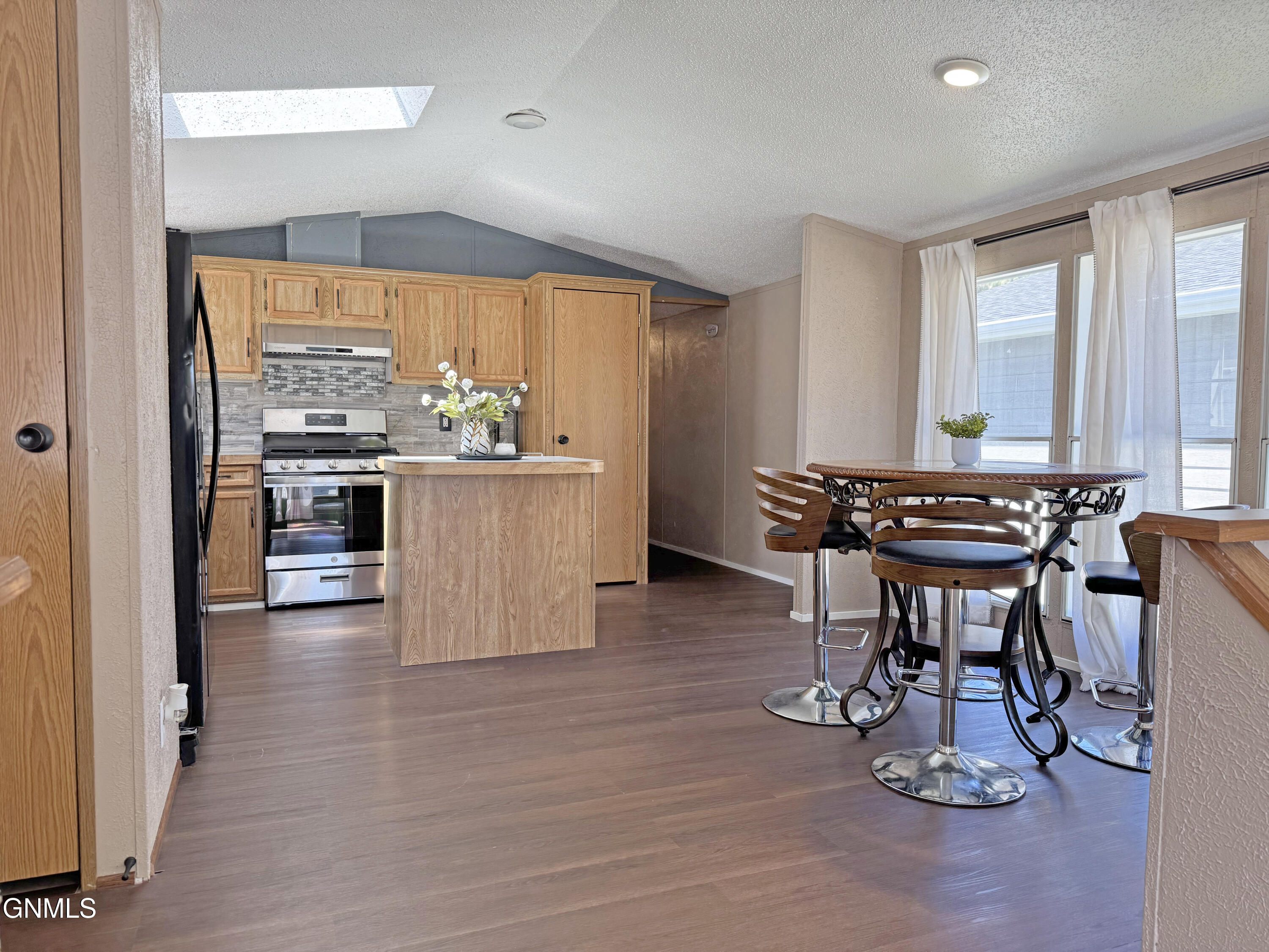 property viewer photo 15