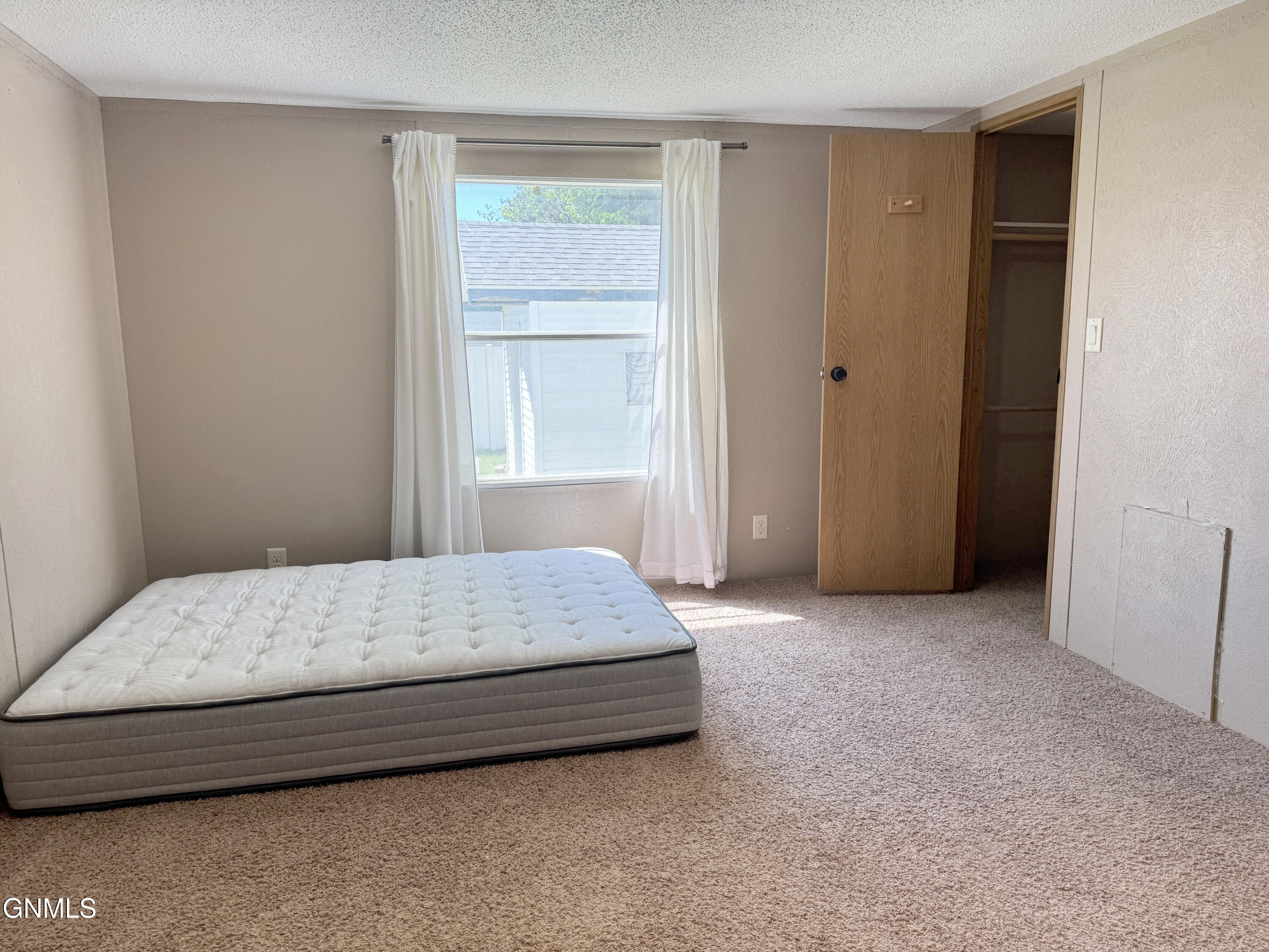 property viewer photo 16