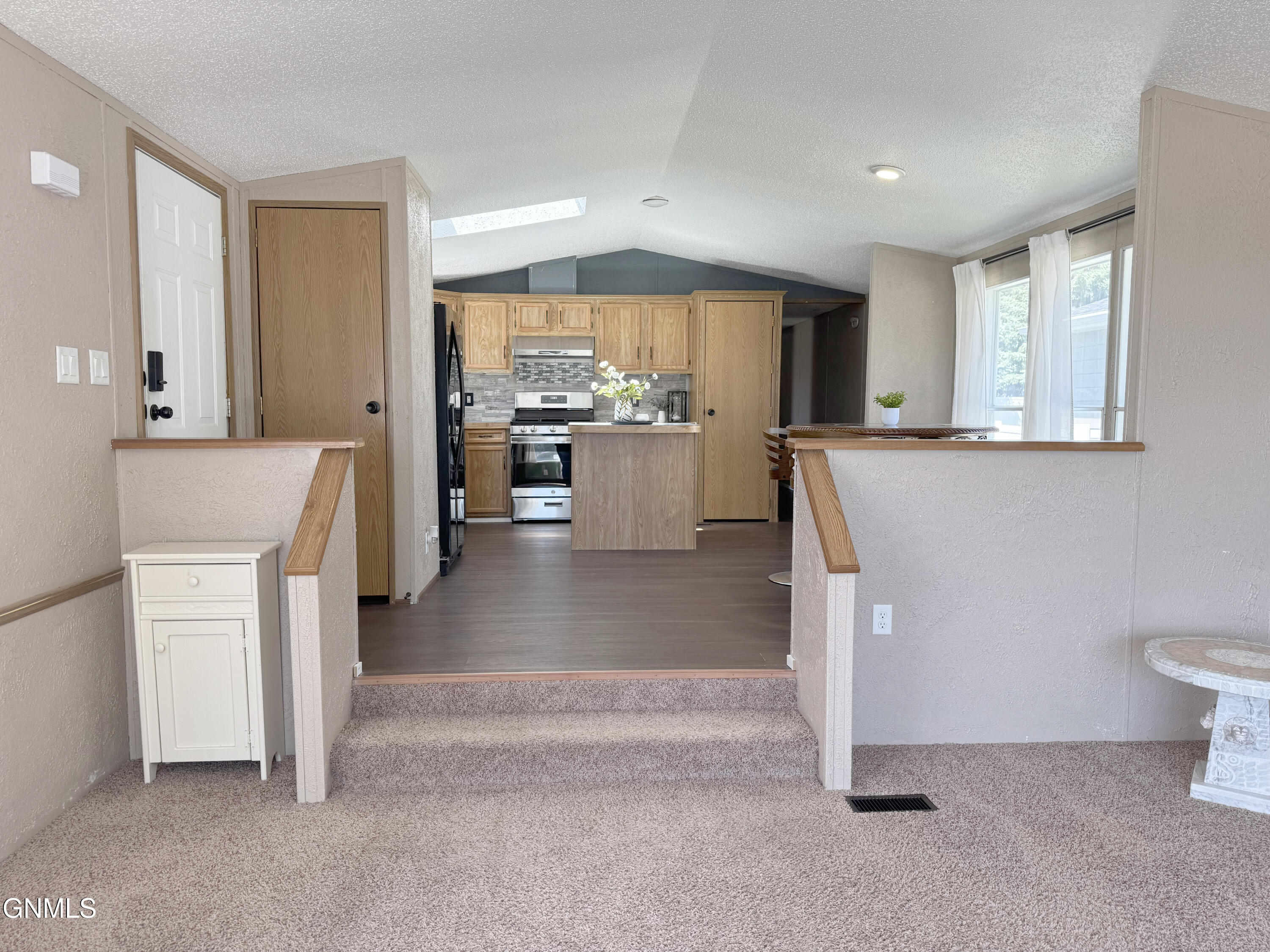 property viewer photo 6