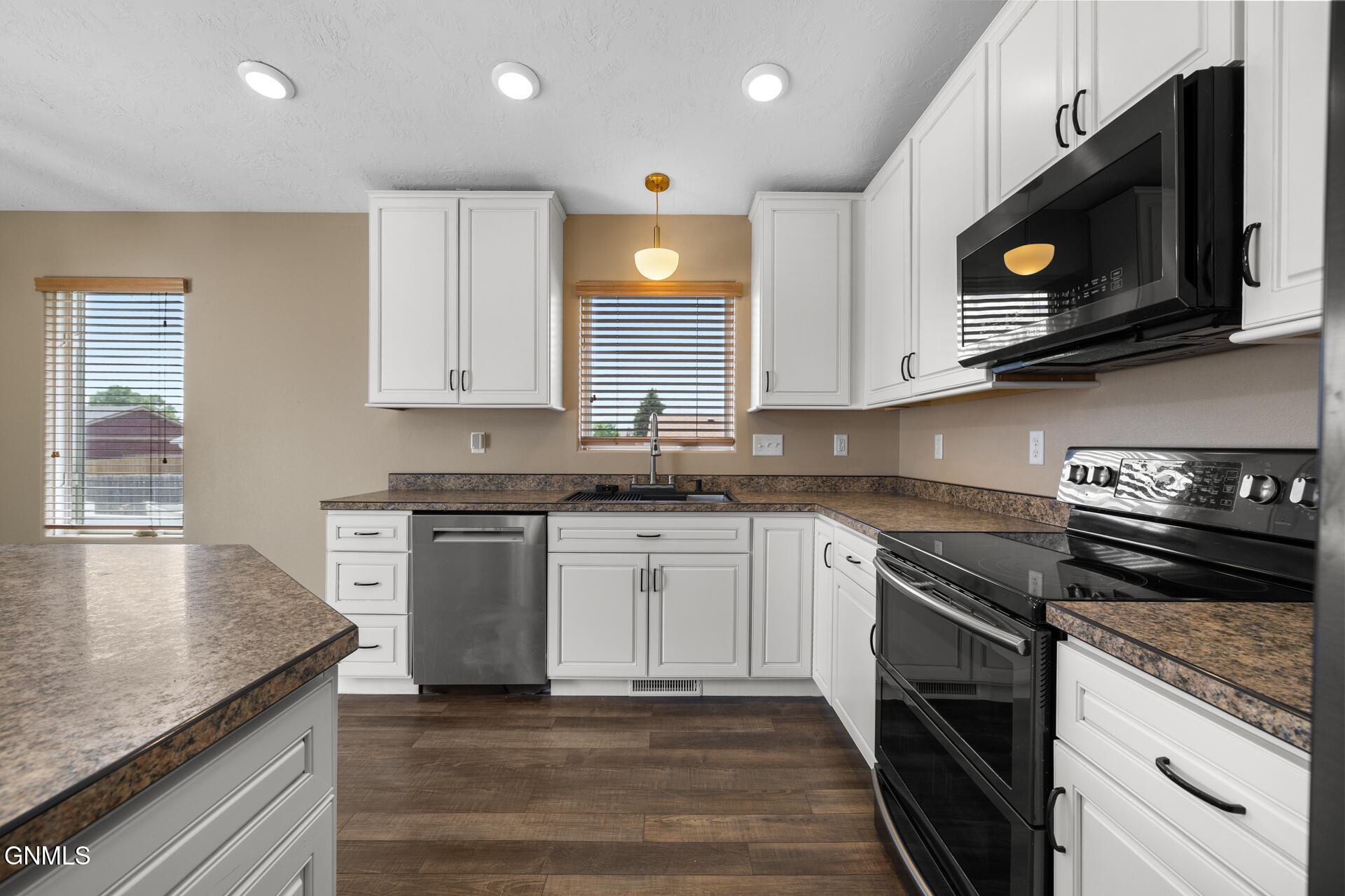 property viewer photo 22