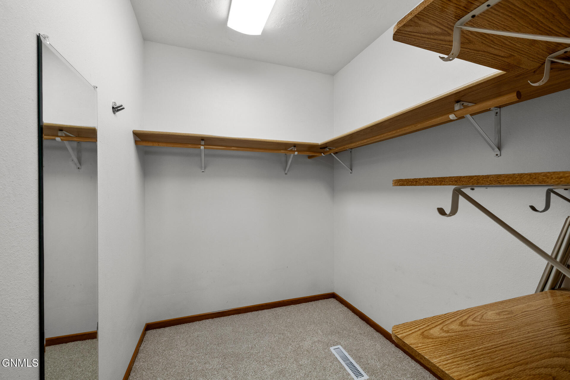 property viewer photo 33