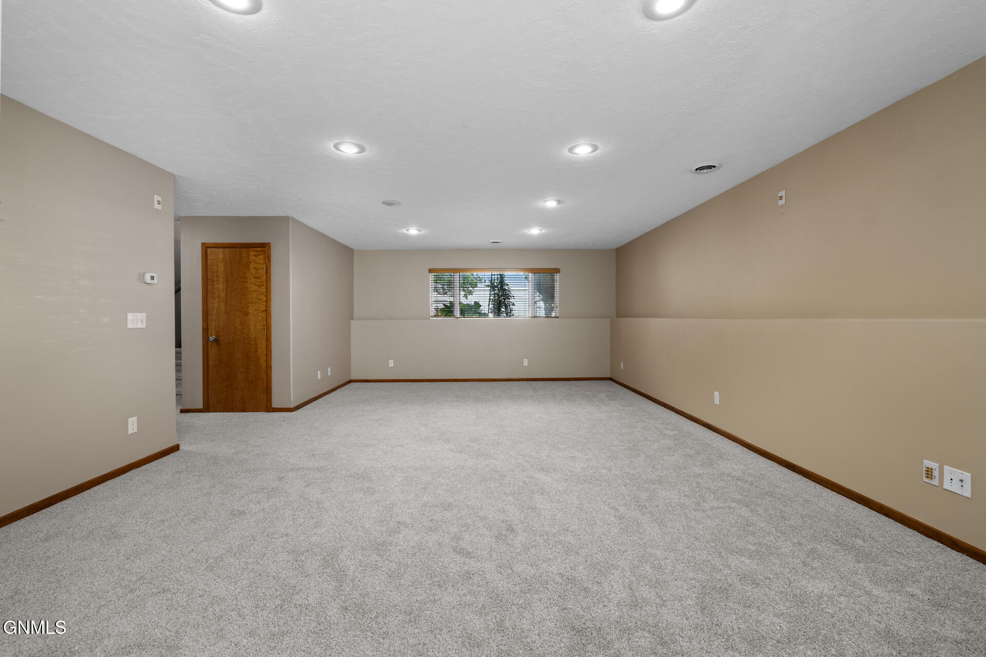 property viewer photo 34