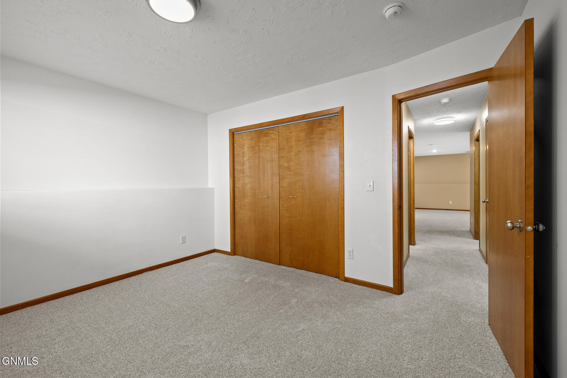 property viewer photo 40