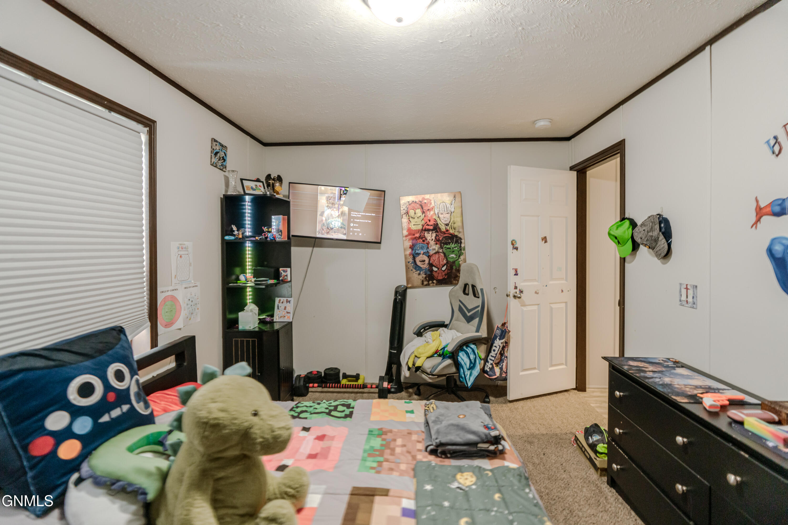 main property photo 18
