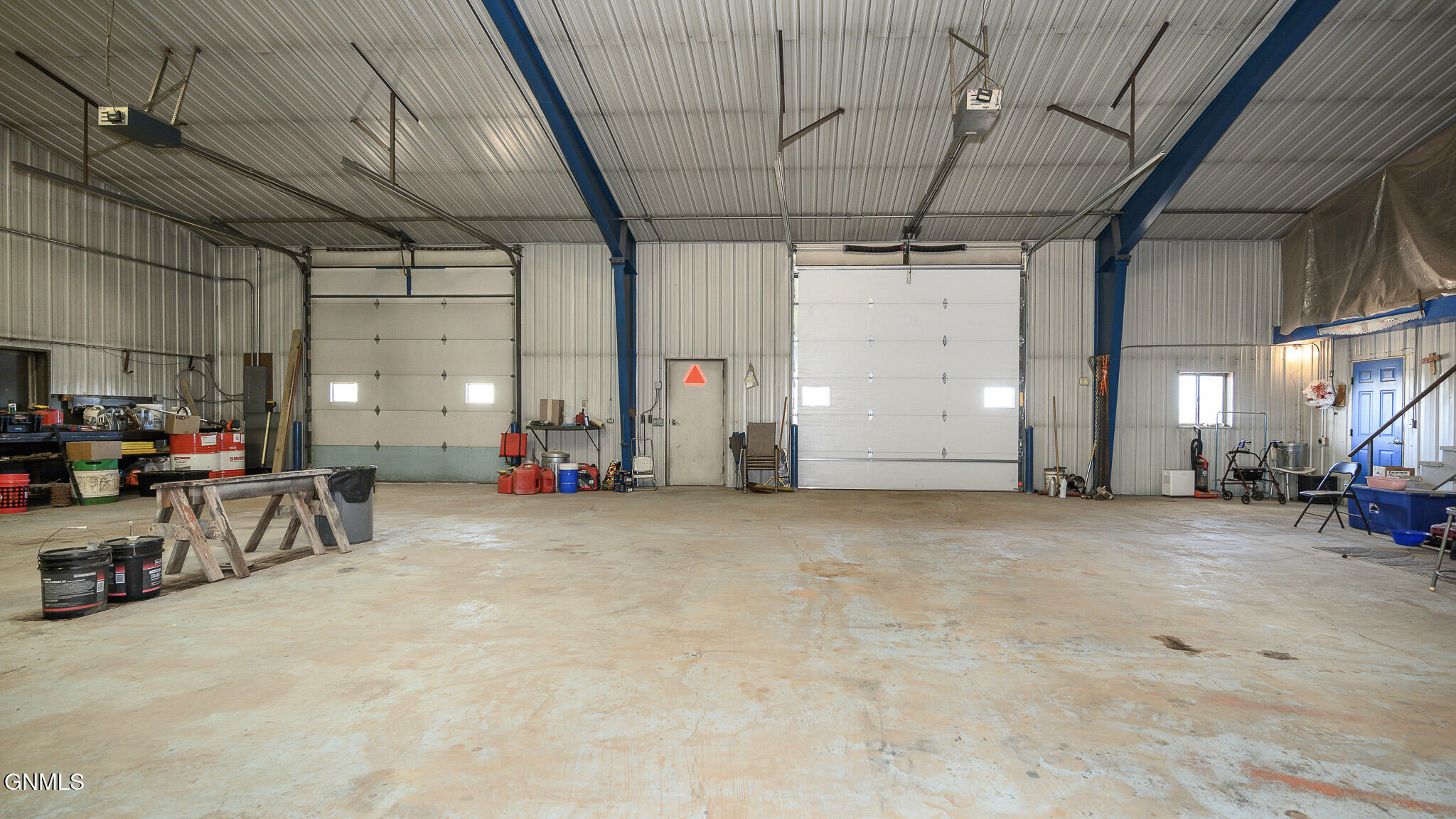 main property photo 10