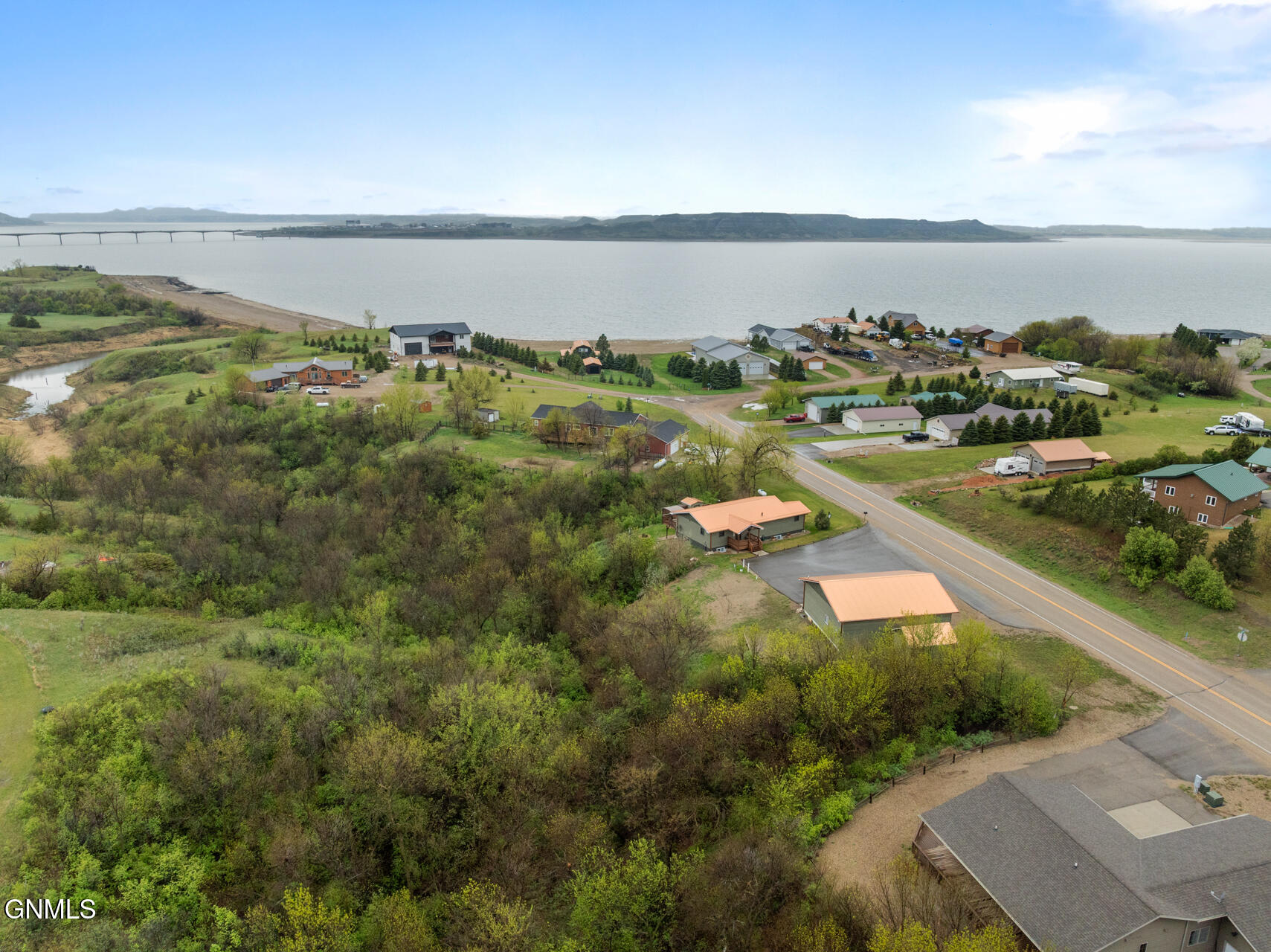 main property photo 38