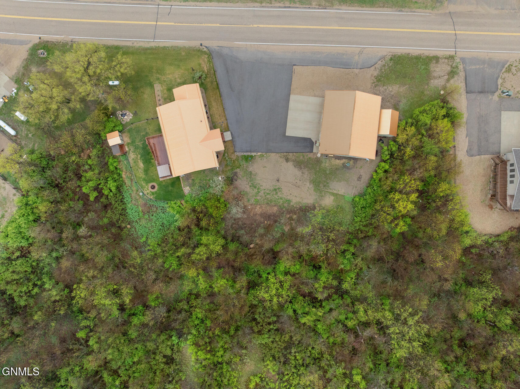 main property photo 41