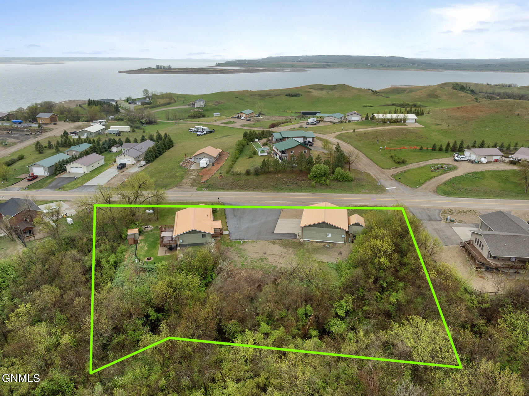 main property photo 43